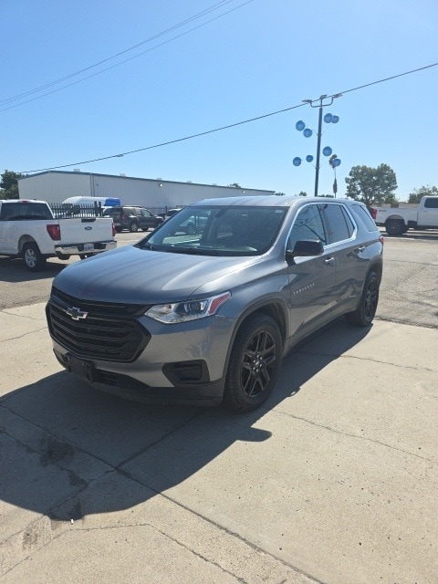 Used 2018 Chevrolet Traverse LS with VIN 1GNERFKW6JJ231343 for sale in Los Banos, CA