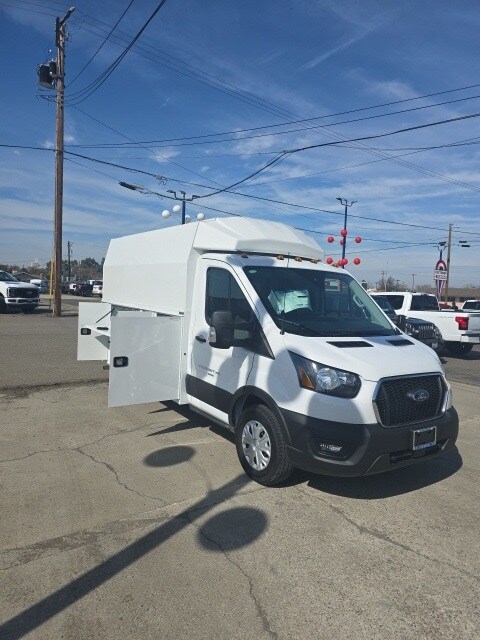 2024 Ford Transit Chassis Cutaway Van photo 4