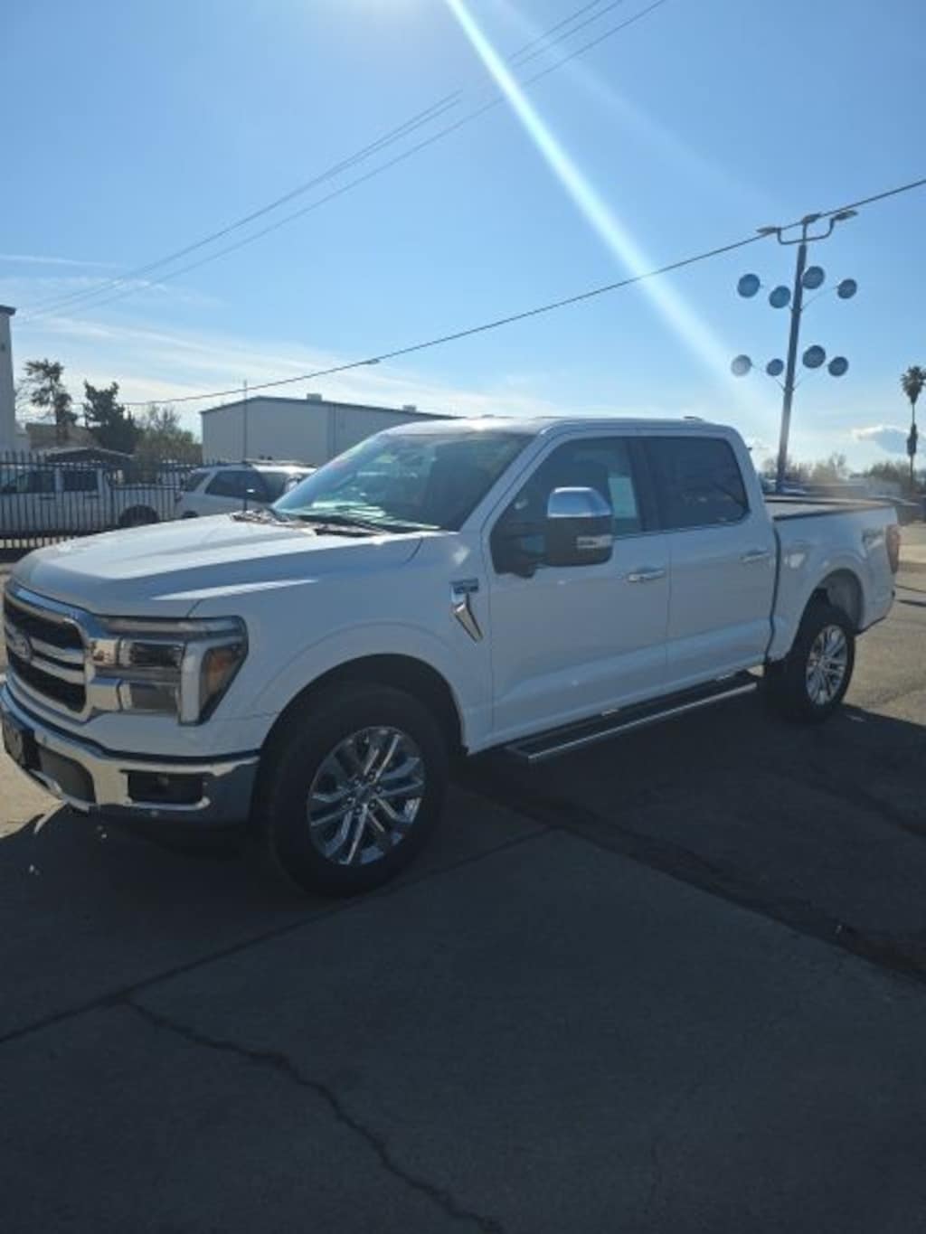 New 2025 Ford F-150 Lariat TRUCK