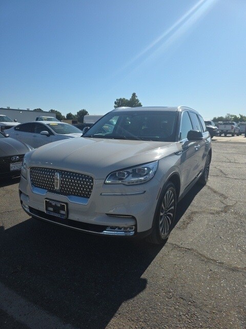 2023 Lincoln Aviator Reserve photo 2