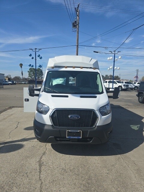 2024 Ford Transit Chassis Cutaway Van photo 3