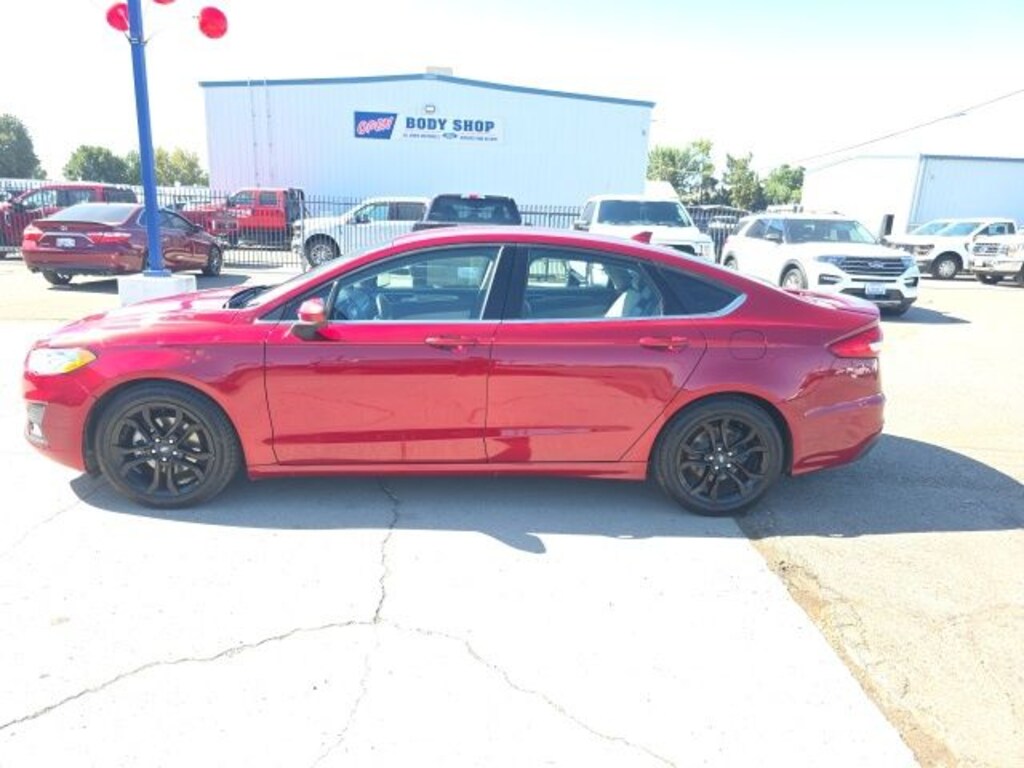 Used 2019 Ford Fusion SE Sedan
