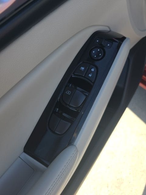 2024 Nissan Altima SL - Photo 10