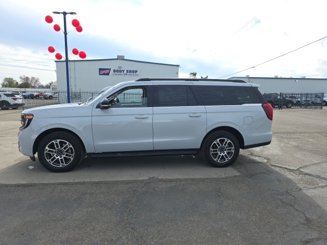 2025 Ford Expedition Active's photo