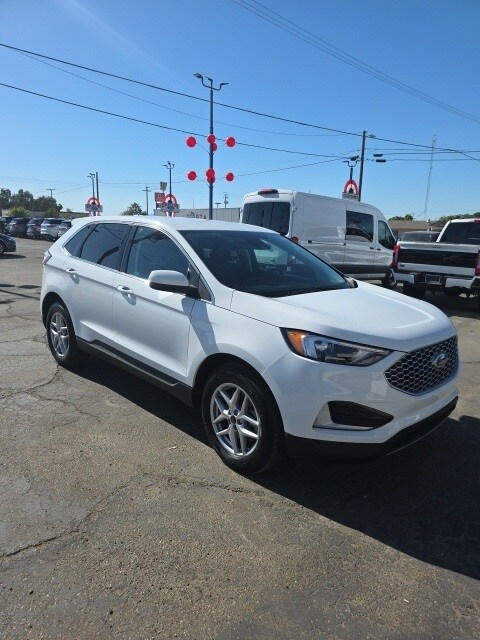 2024 Ford Edge SEL photo 4