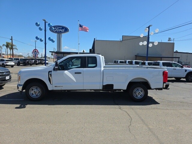 2025 Ford F-250 XL photo 2