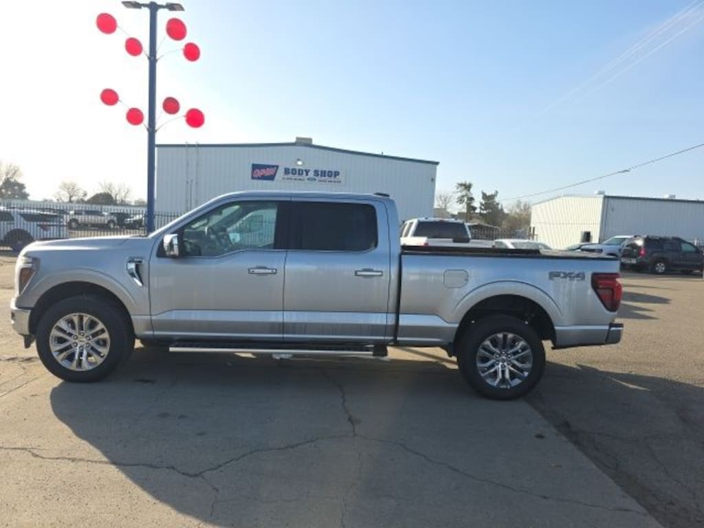 New 2025 Ford F-150 Lariat TRUCK