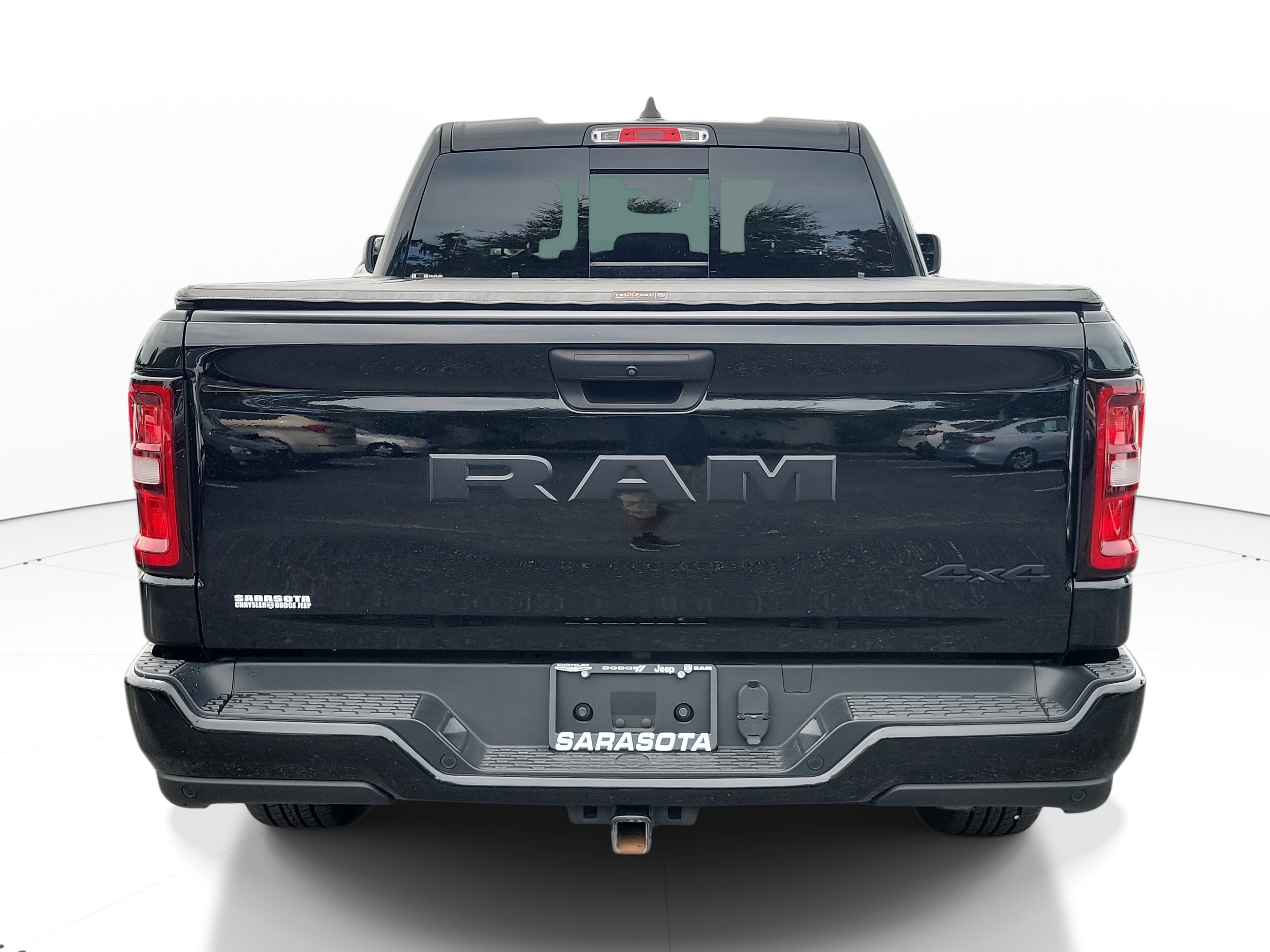 2025 Ram 1500 Tradesman photo 3