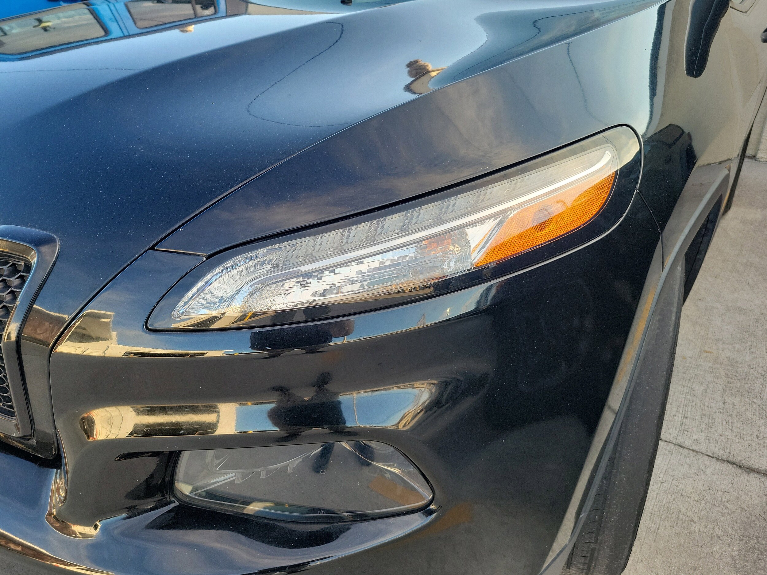 2017 Jeep Cherokee Altitude photo 3