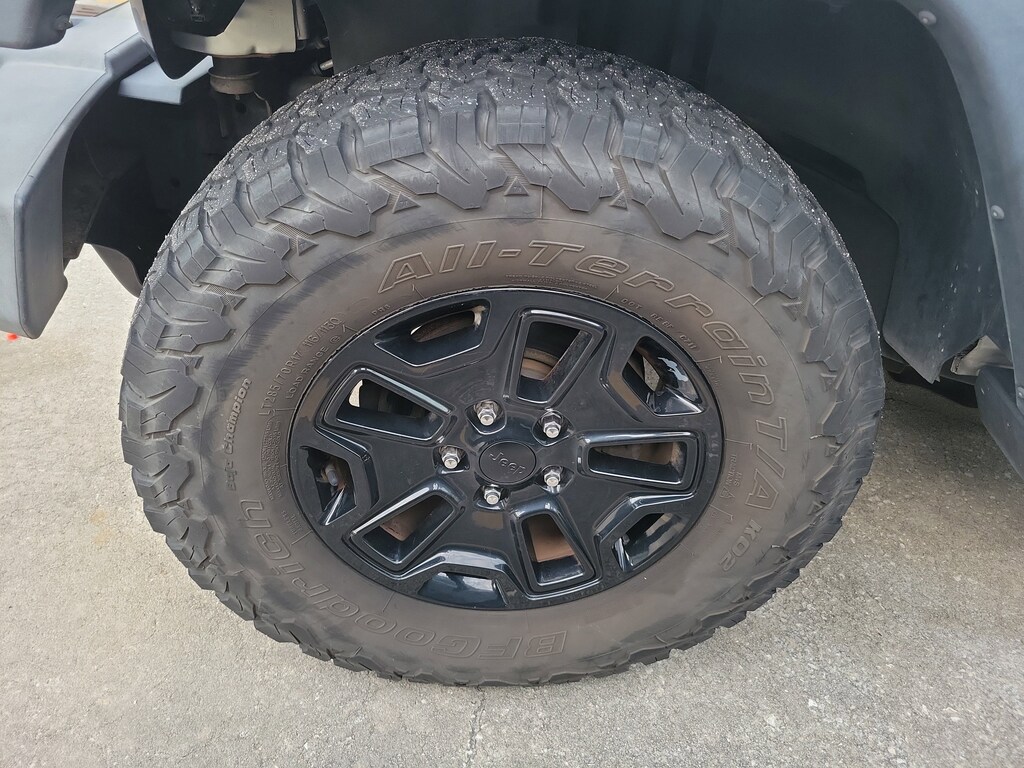 Used 2017 Jeep Wrangler Unlimited Willys Wheeler Willys Wheeler 4x4