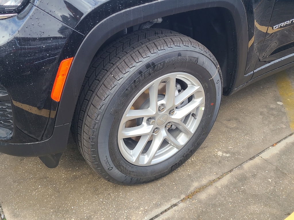 Used 2025 Jeep Grand Cherokee Laredo X Laredo X 4x2