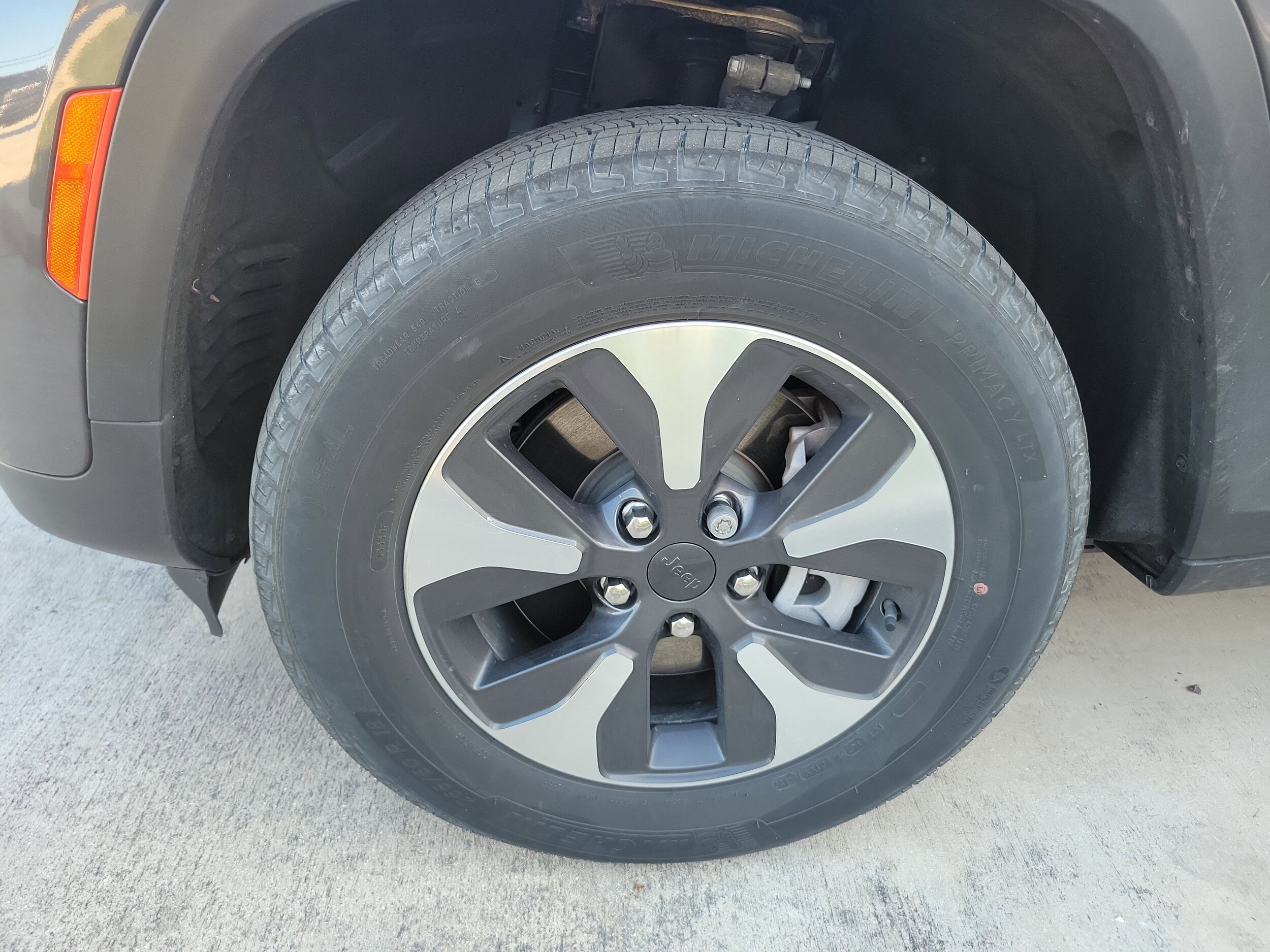 2022 Jeep Cherokee Limited 4xe photo 3