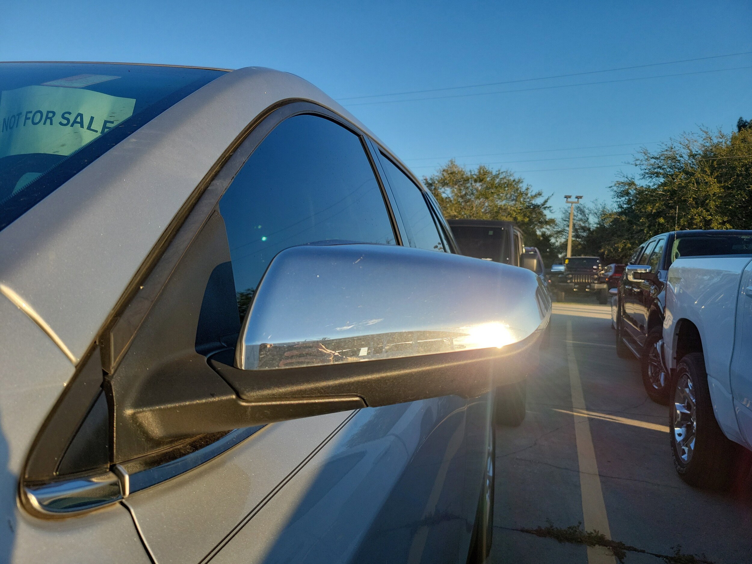 2021 Chevrolet Equinox Premier photo 3