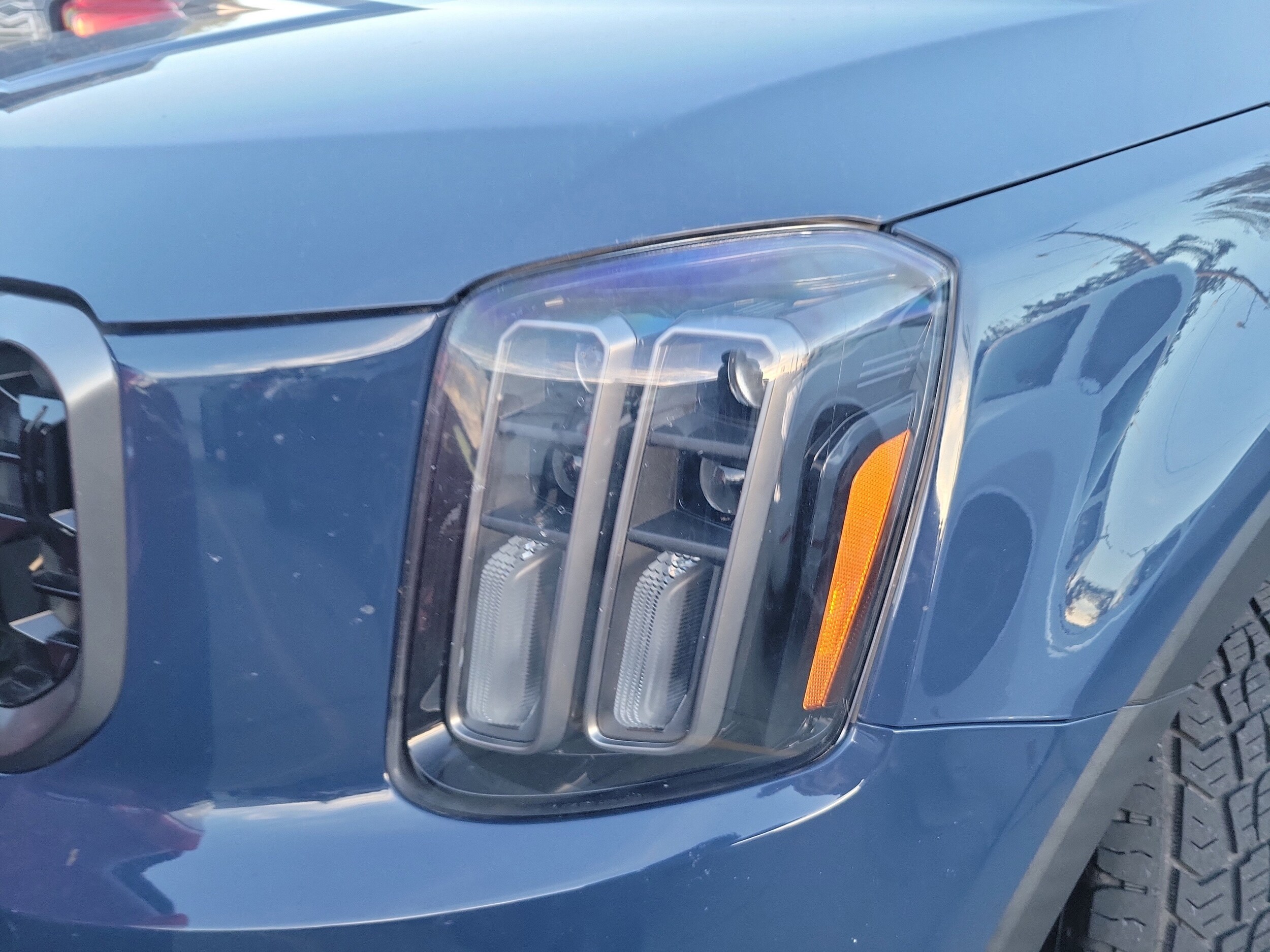 2023 Kia Telluride SX X-Pro photo 2