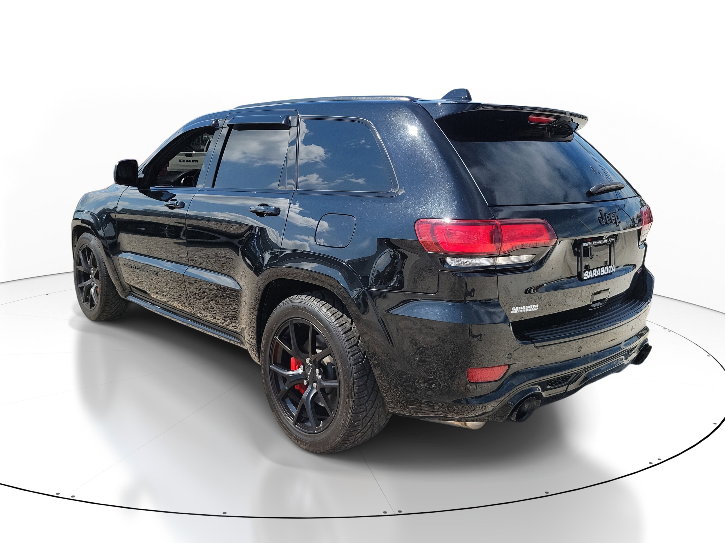 2020 Jeep Grand Cherokee SRT8 photo 3