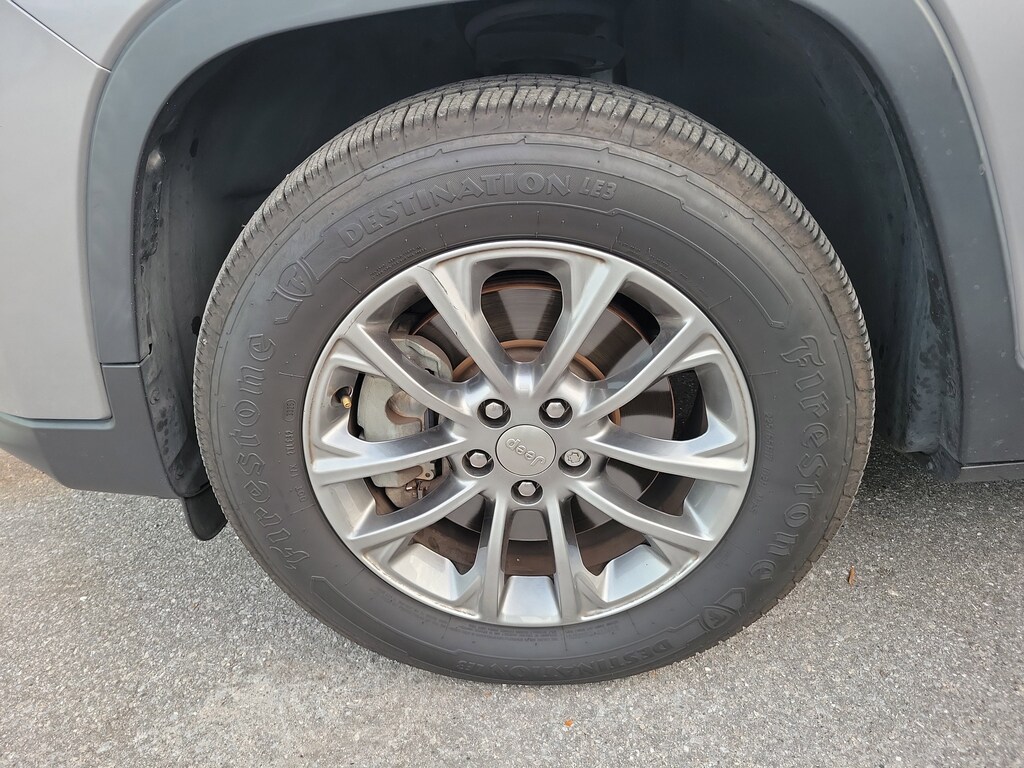 Used 2019 Jeep Cherokee Latitude Plus Latitude Plus 4x4