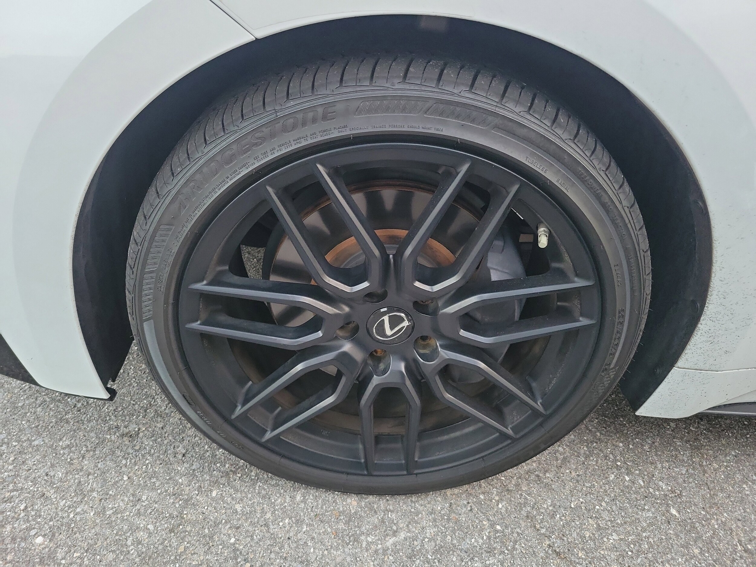 2022 Lexus IS 350 F SPORT photo 4