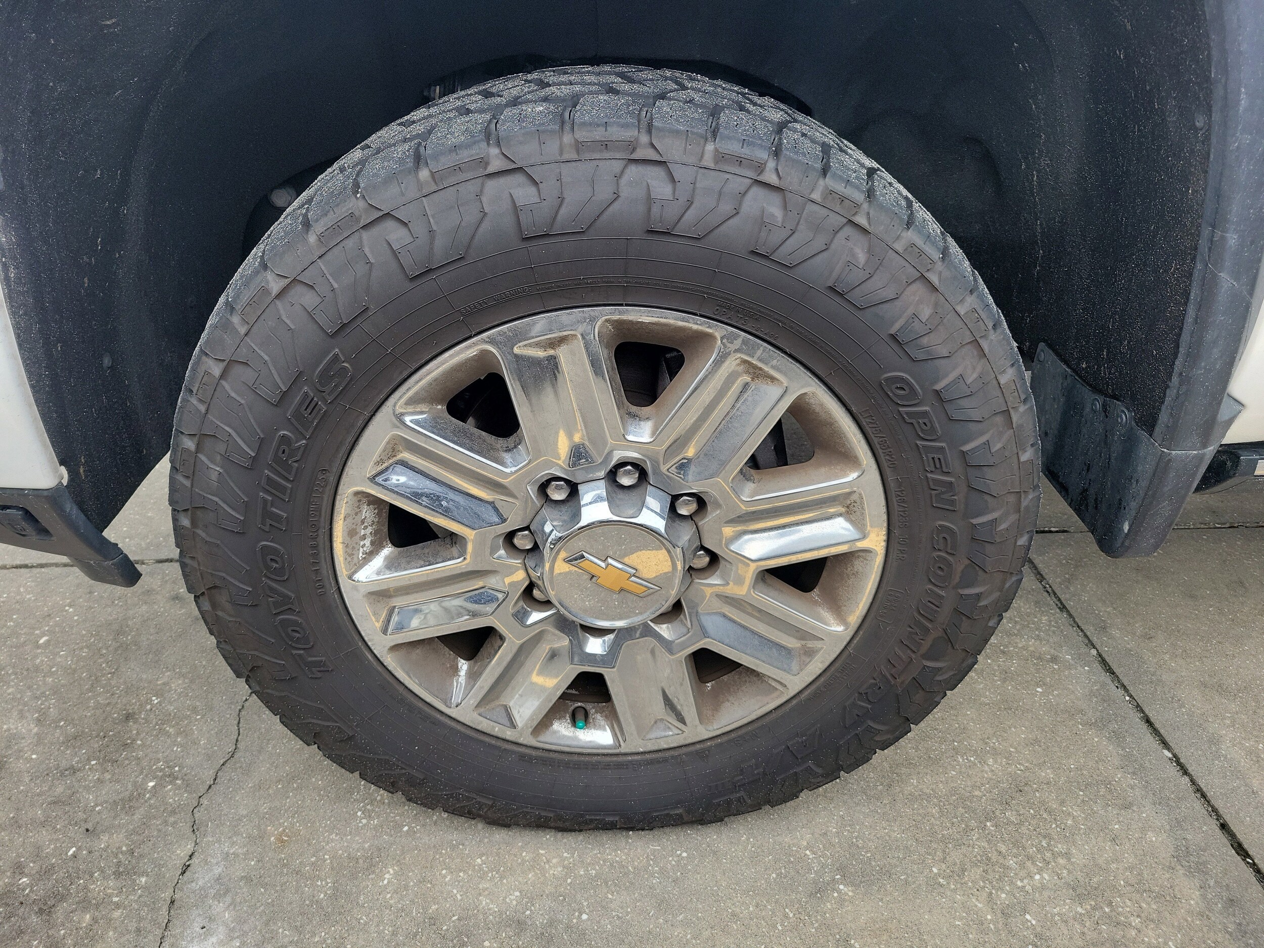 2024 Chevrolet Silverado 2500HD High Country photo 4