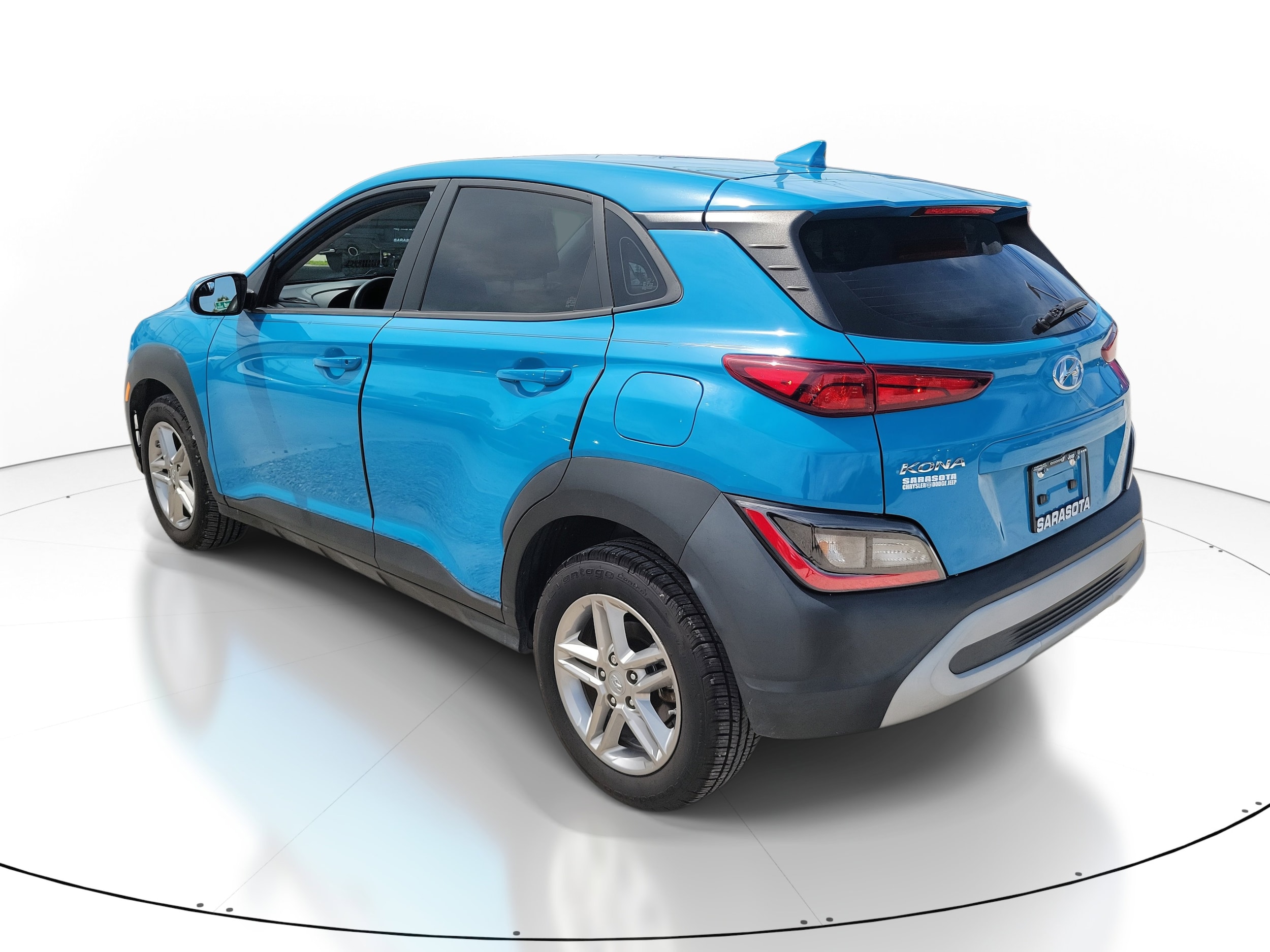 2022 Hyundai Kona SE photo 3