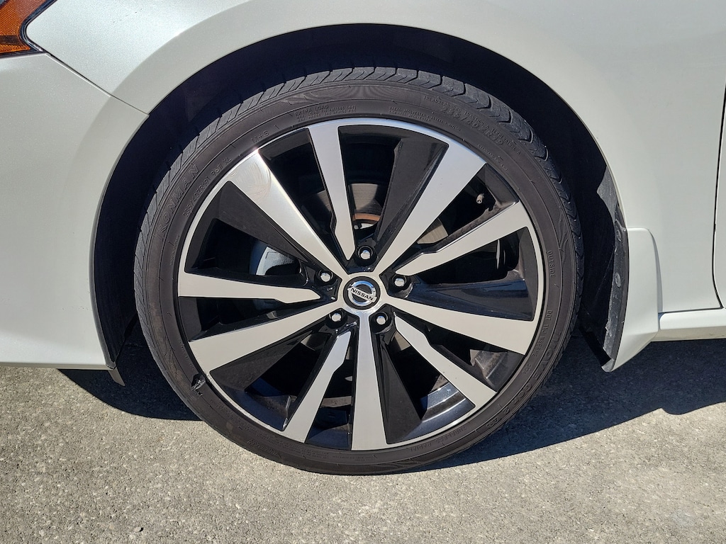 Used 2020 Nissan Altima 2.5 SR Sedan