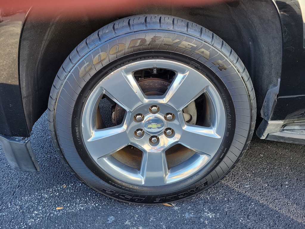 Used 2017 Chevrolet Suburban LT 2WD  1500 LT