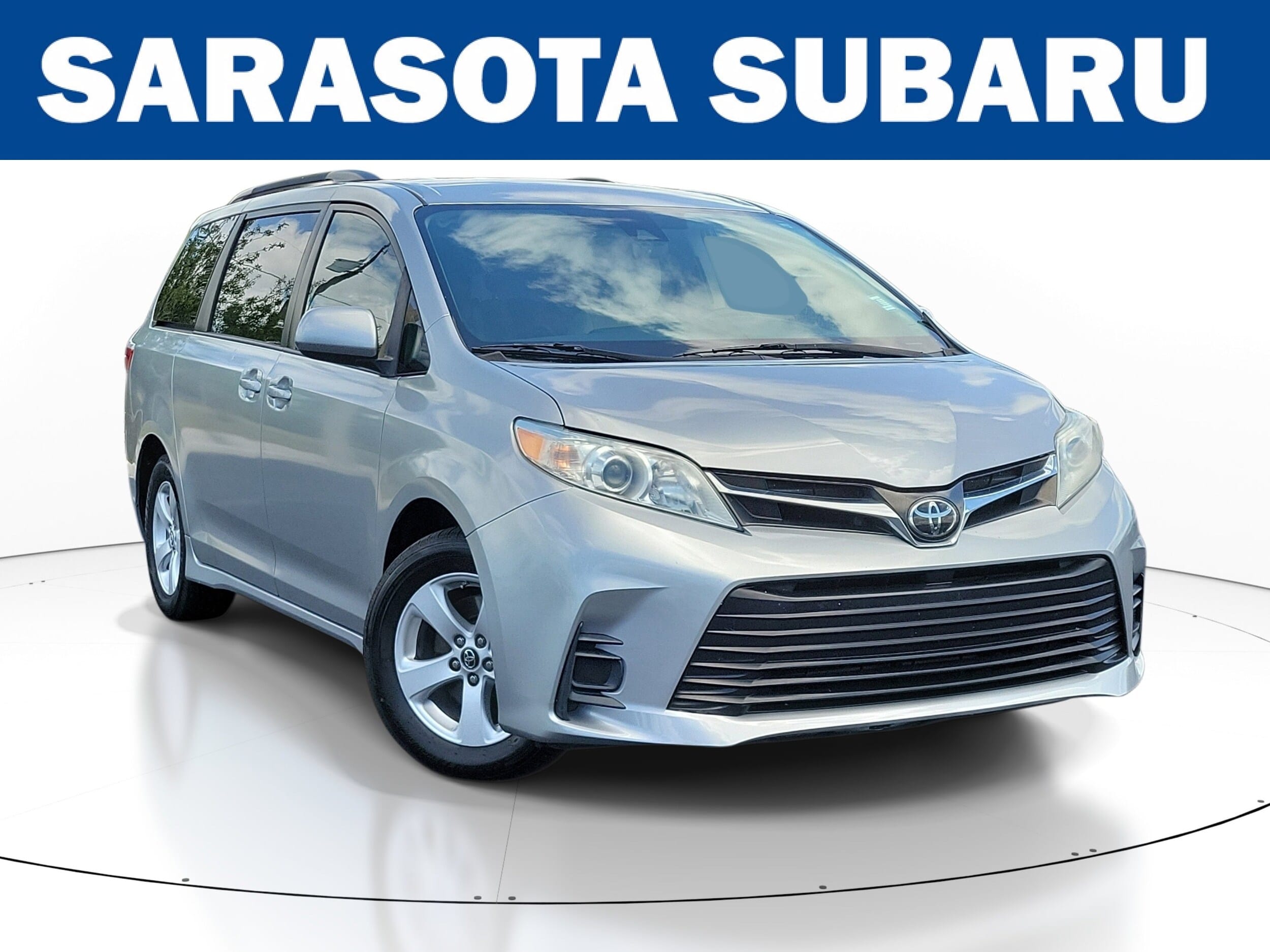 2018 Toyota Sienna LE