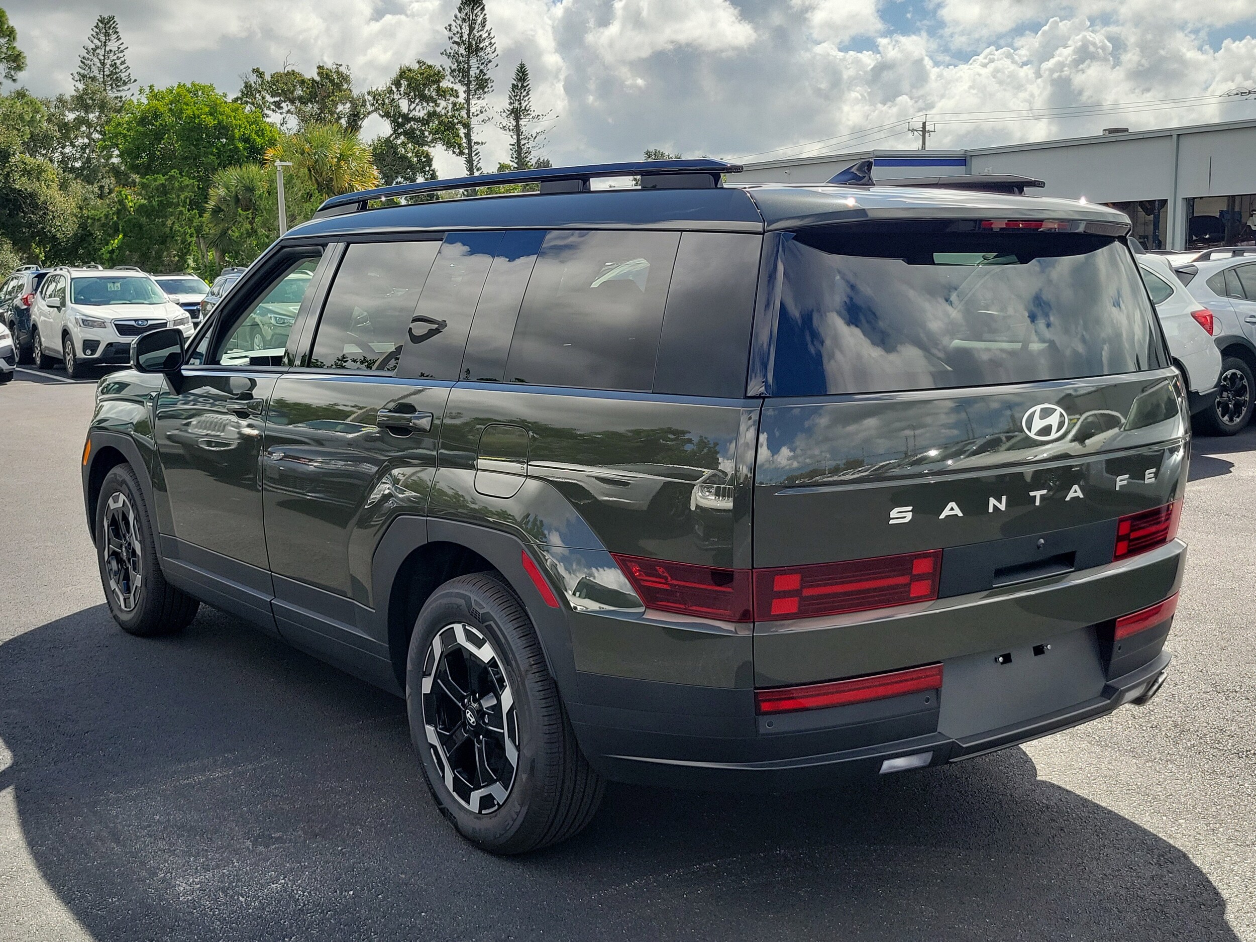 2025 Hyundai Santa Fe SEL photo 3