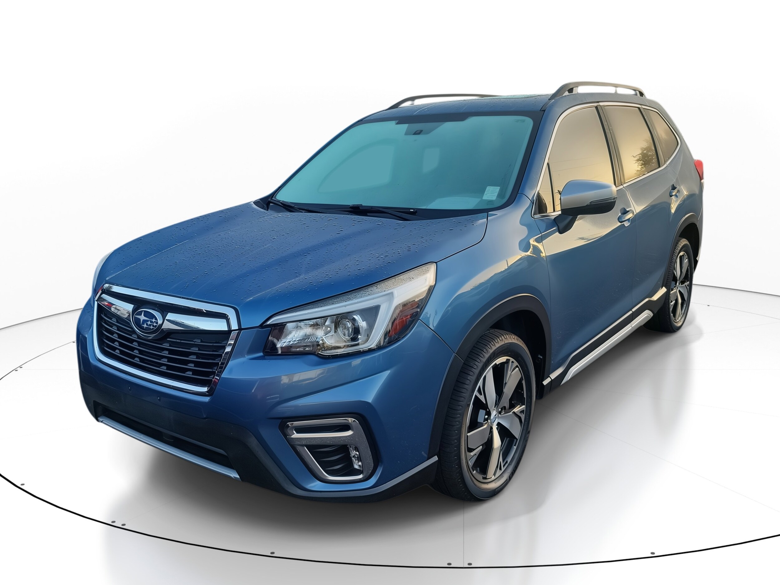 2020 Subaru Forester Touring photo 2