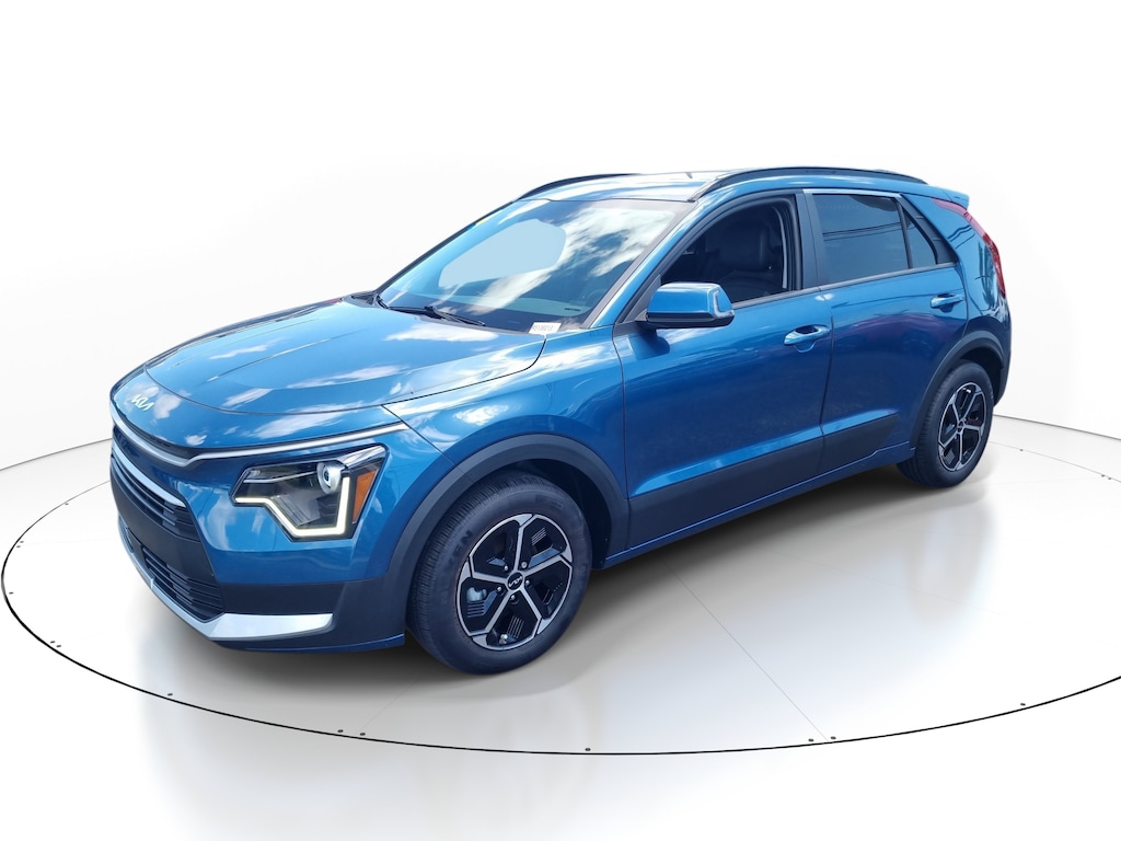 Used 2024 Kia Niro EX SUV