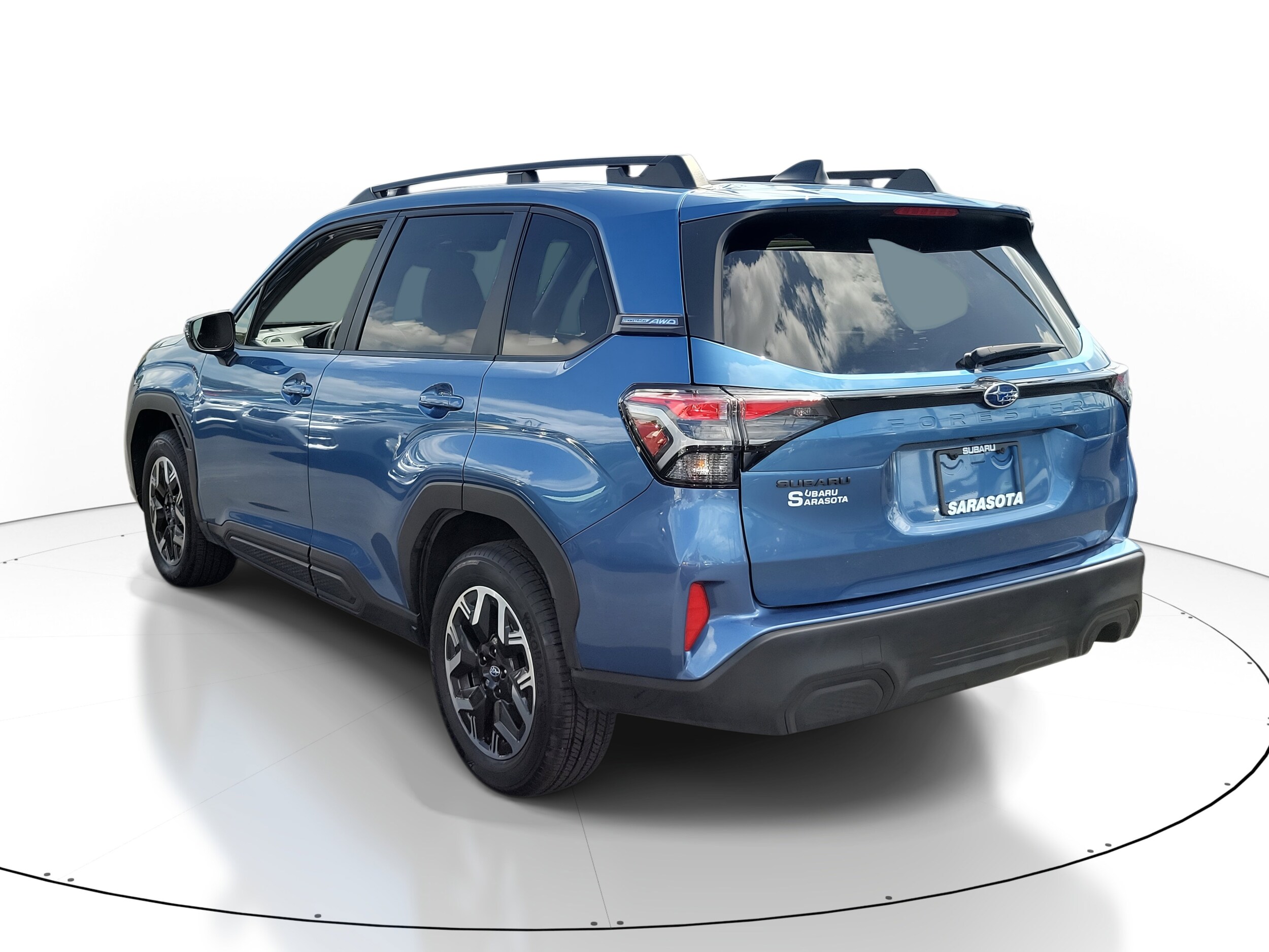 2025 Subaru Forester Premium photo 4