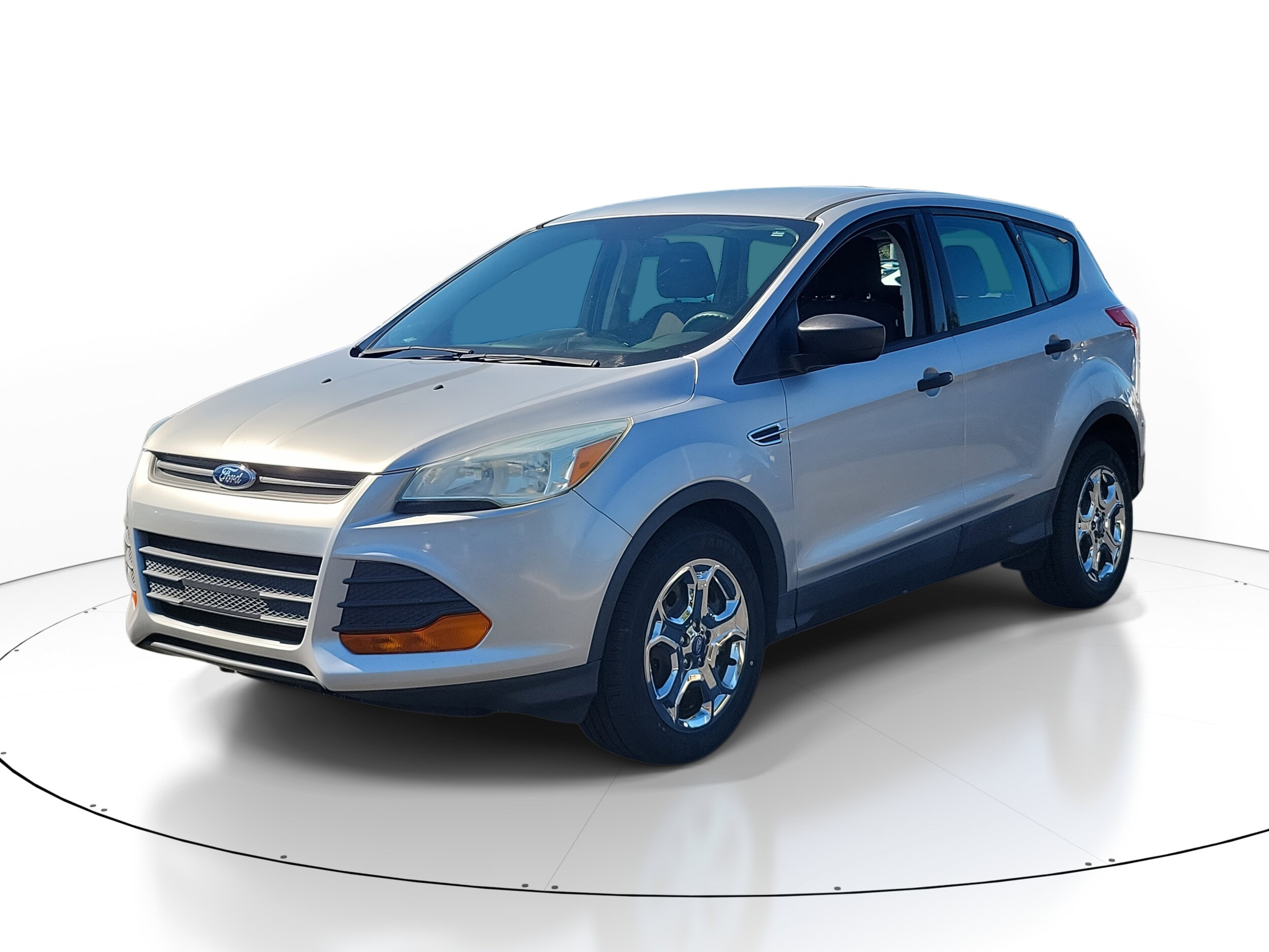 2015 Ford Escape S photo 2