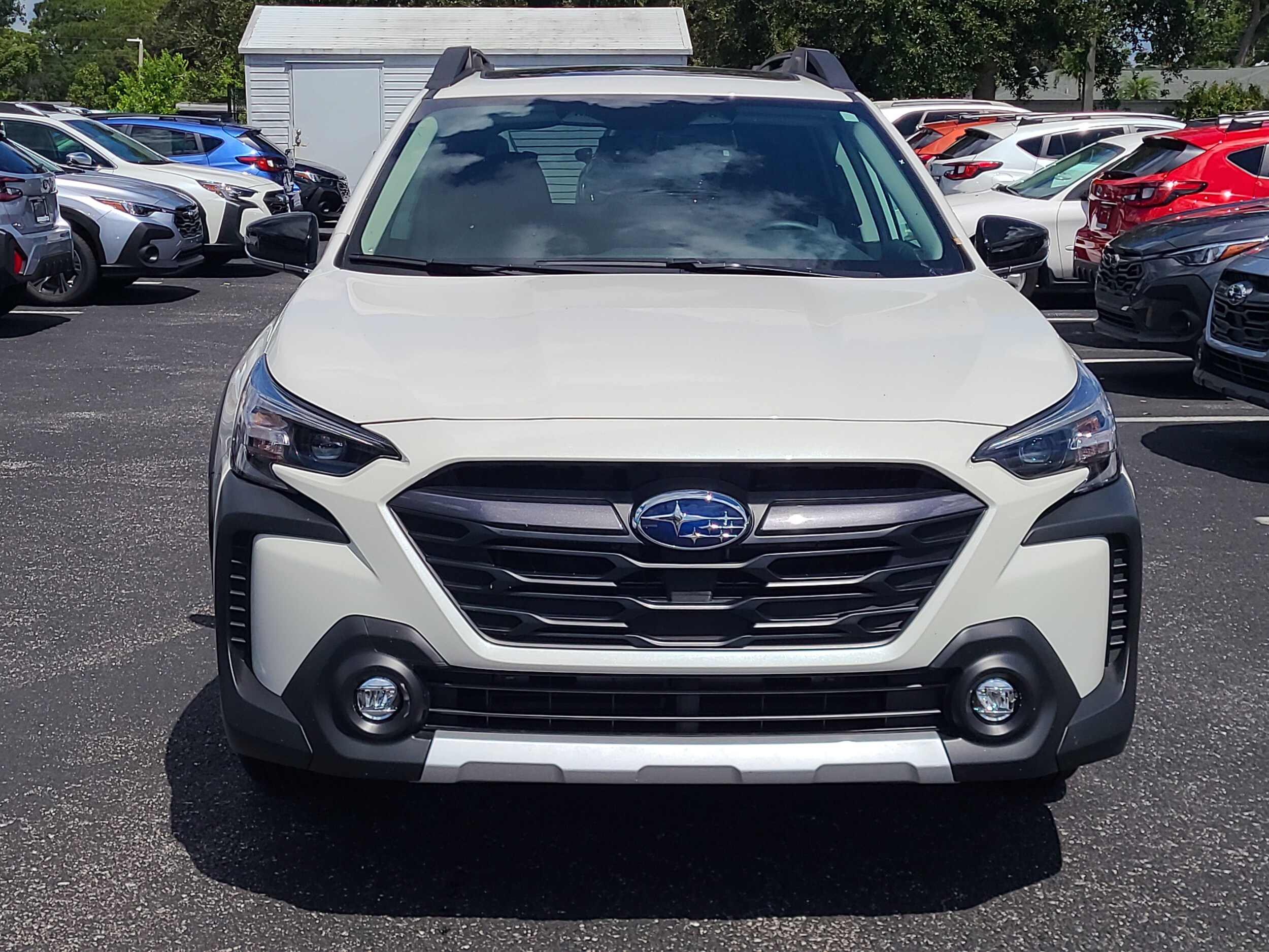 2025 Subaru Outback Limited XT photo 2