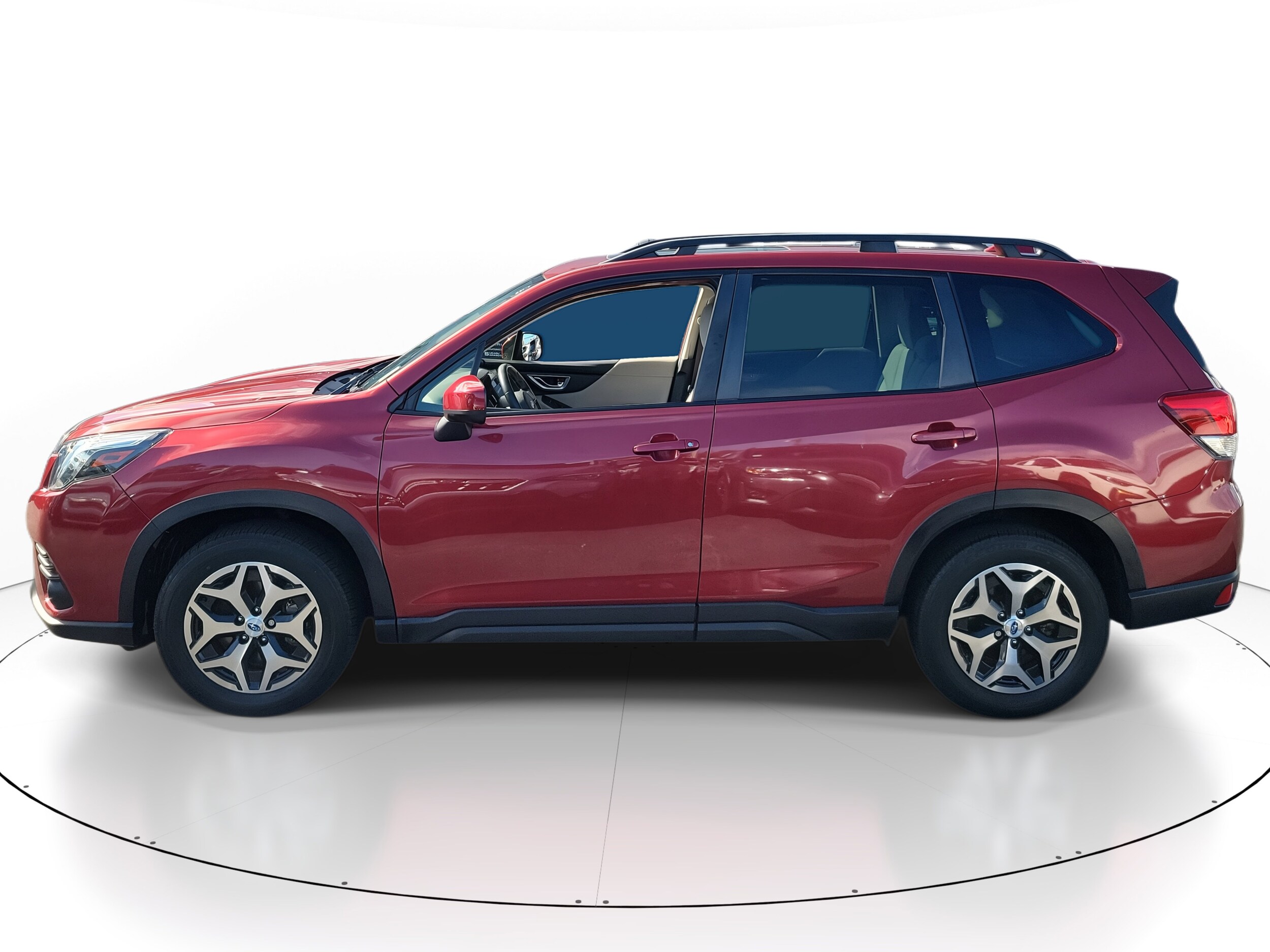 2023 Subaru Forester Premium photo 2