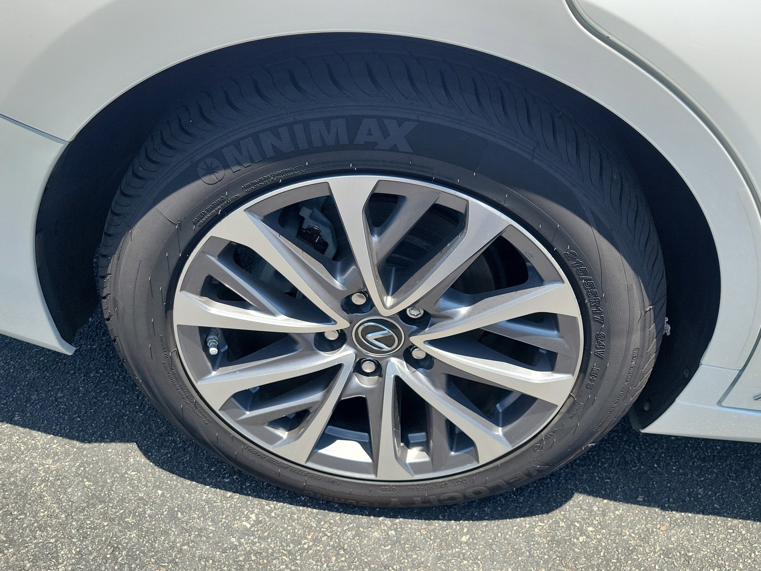 2022 Lexus ES Hybrid 300h - Photo 10