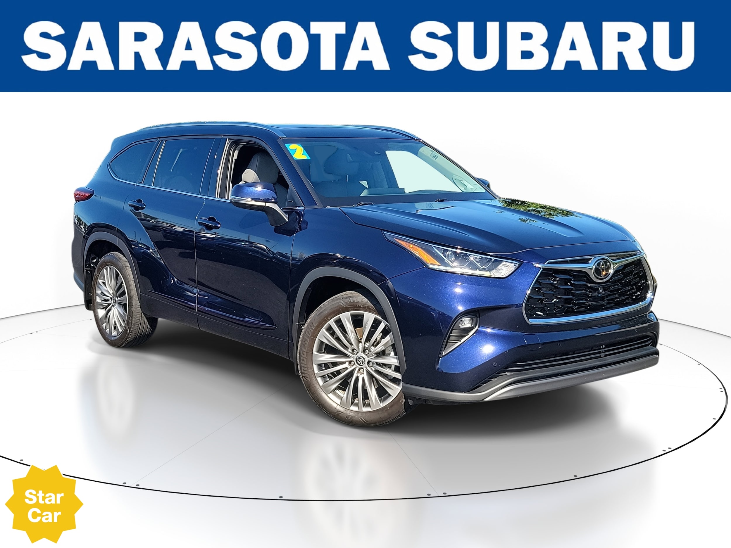 2022 Toyota Highlander Platinum's photo