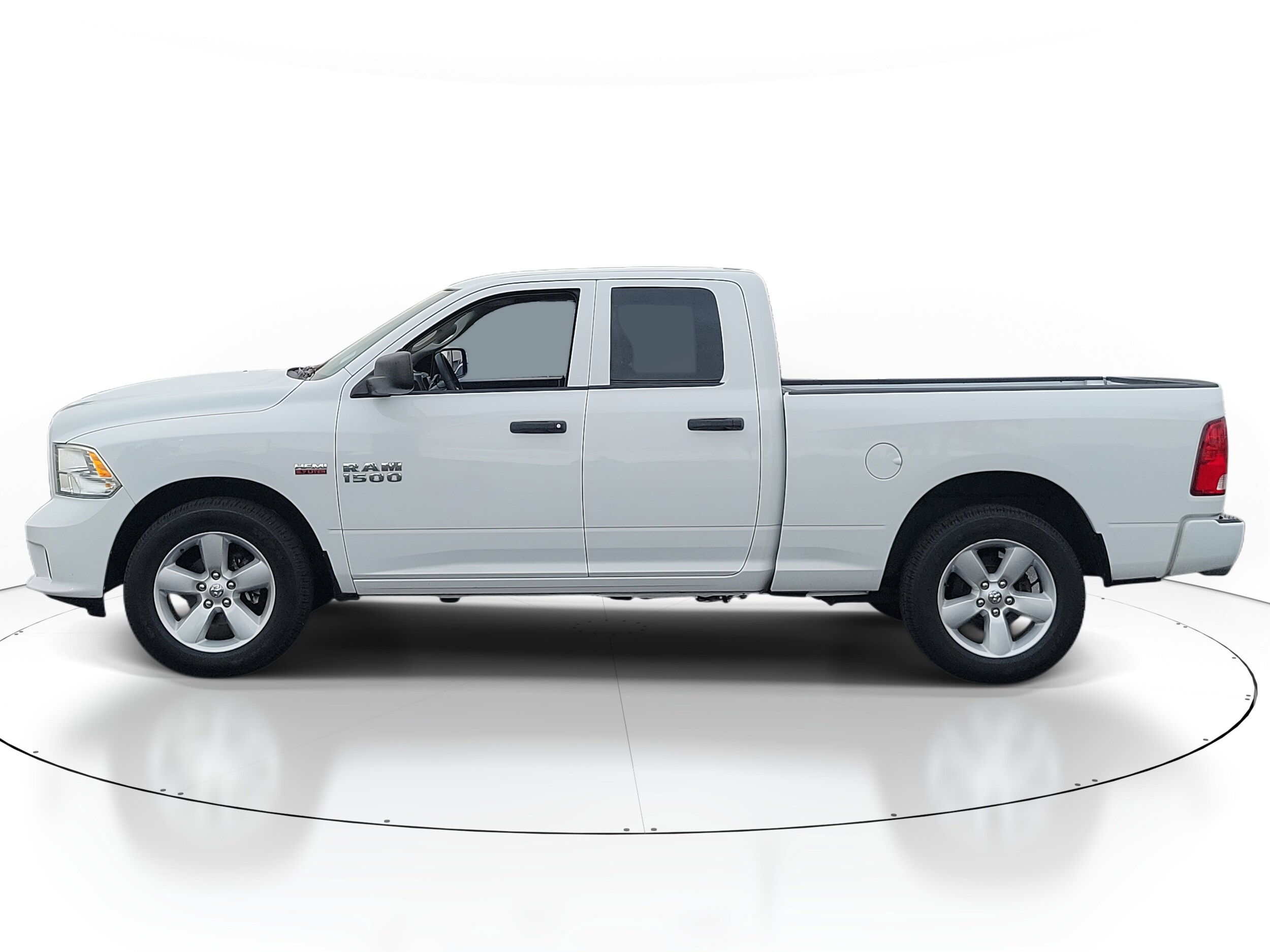 2015 Ram 1500 Tradesman Express photo 3