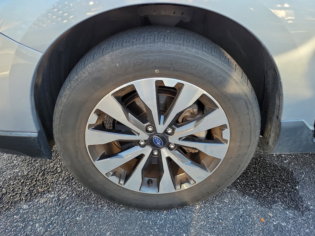 Used 2017 Subaru Outback 2.5i Limited with SUV
