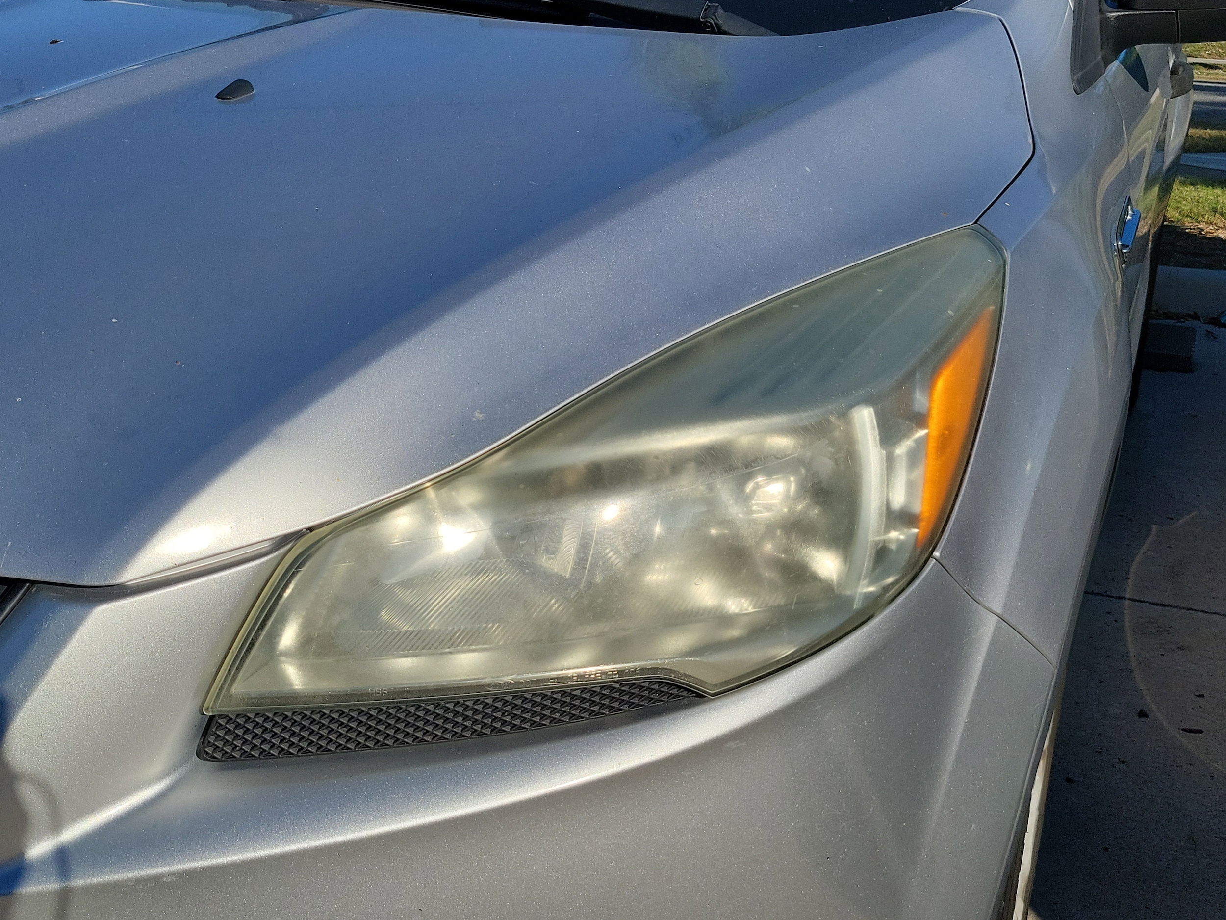 2015 Ford Escape S photo 4