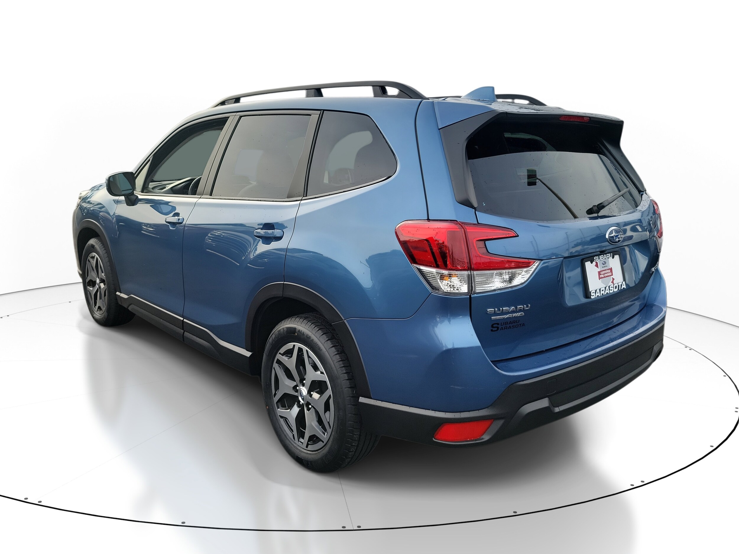 2023 Subaru Forester Premium photo 3