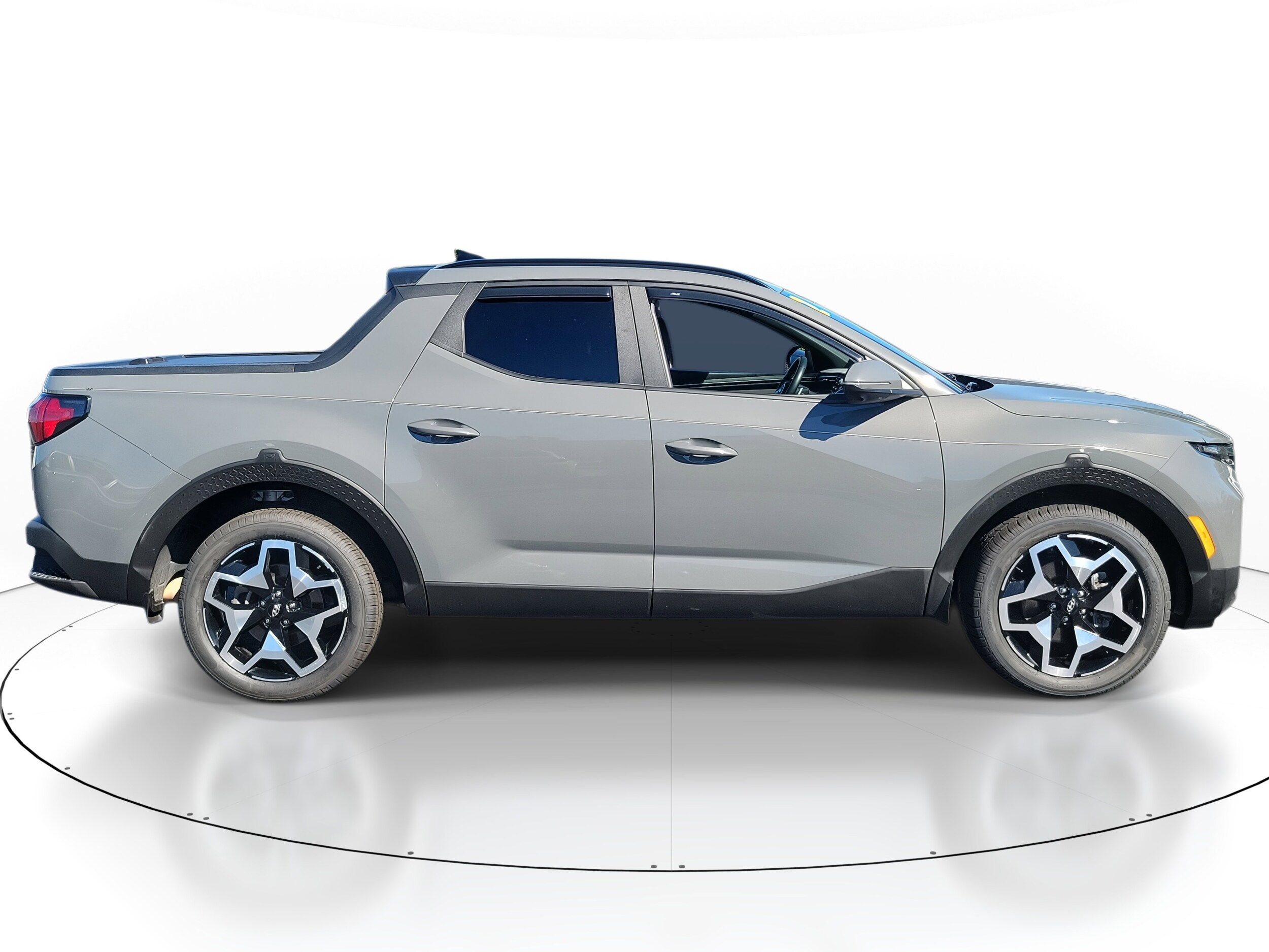 2022 Hyundai Santa Cruz Limited photo 2