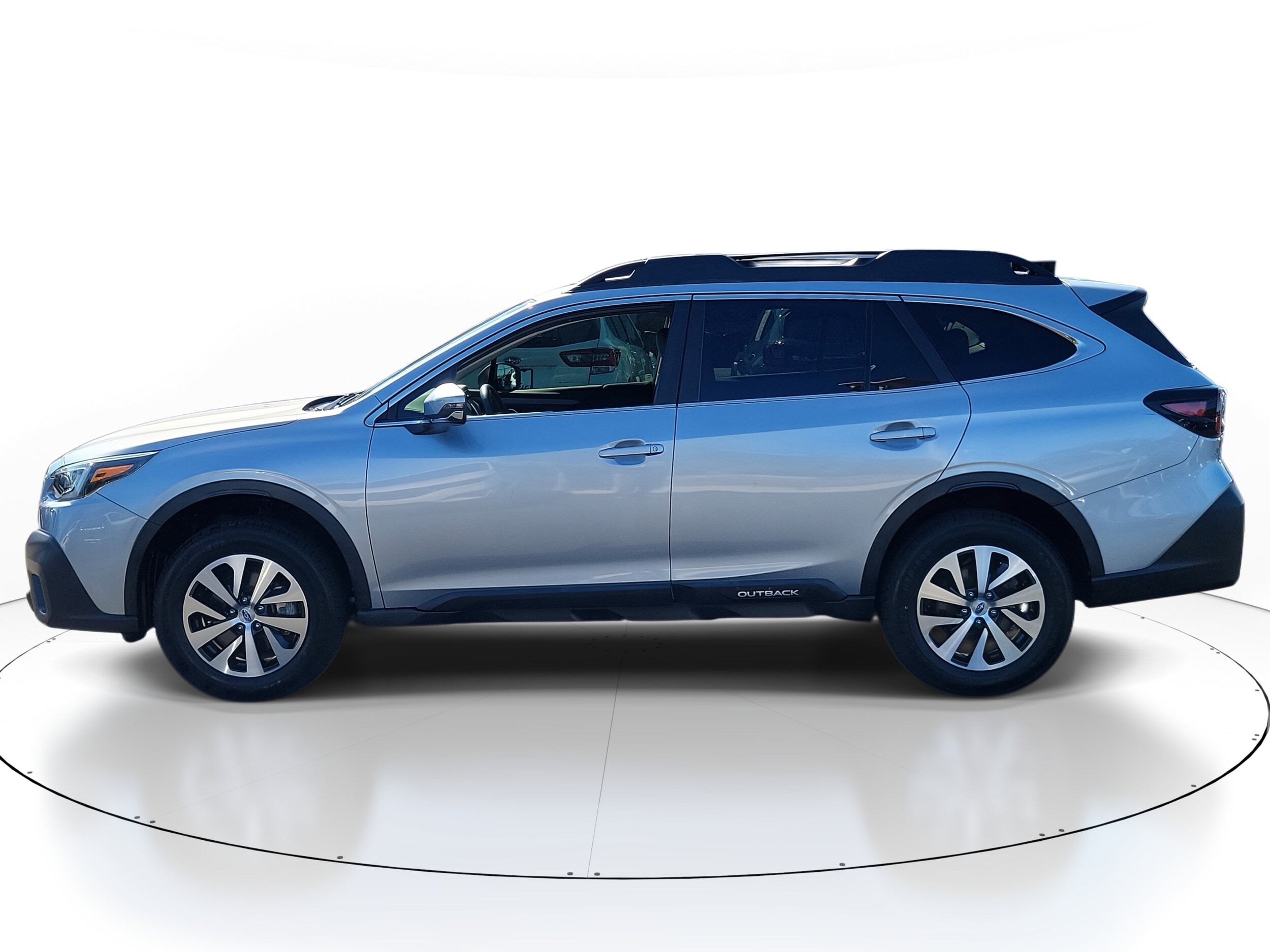2021 Subaru Outback Premium photo 3