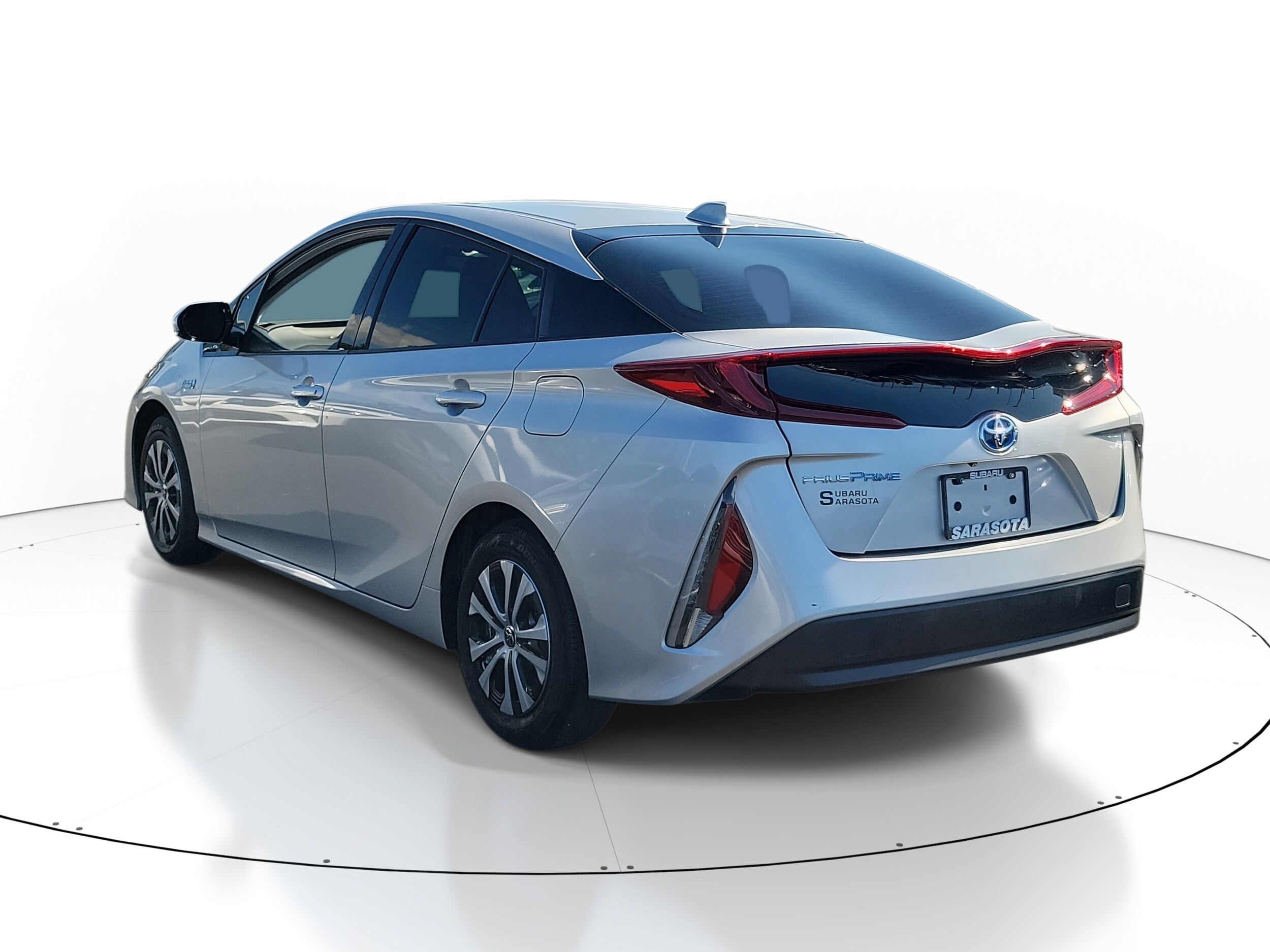 2020 Toyota Prius Prime LE photo 4