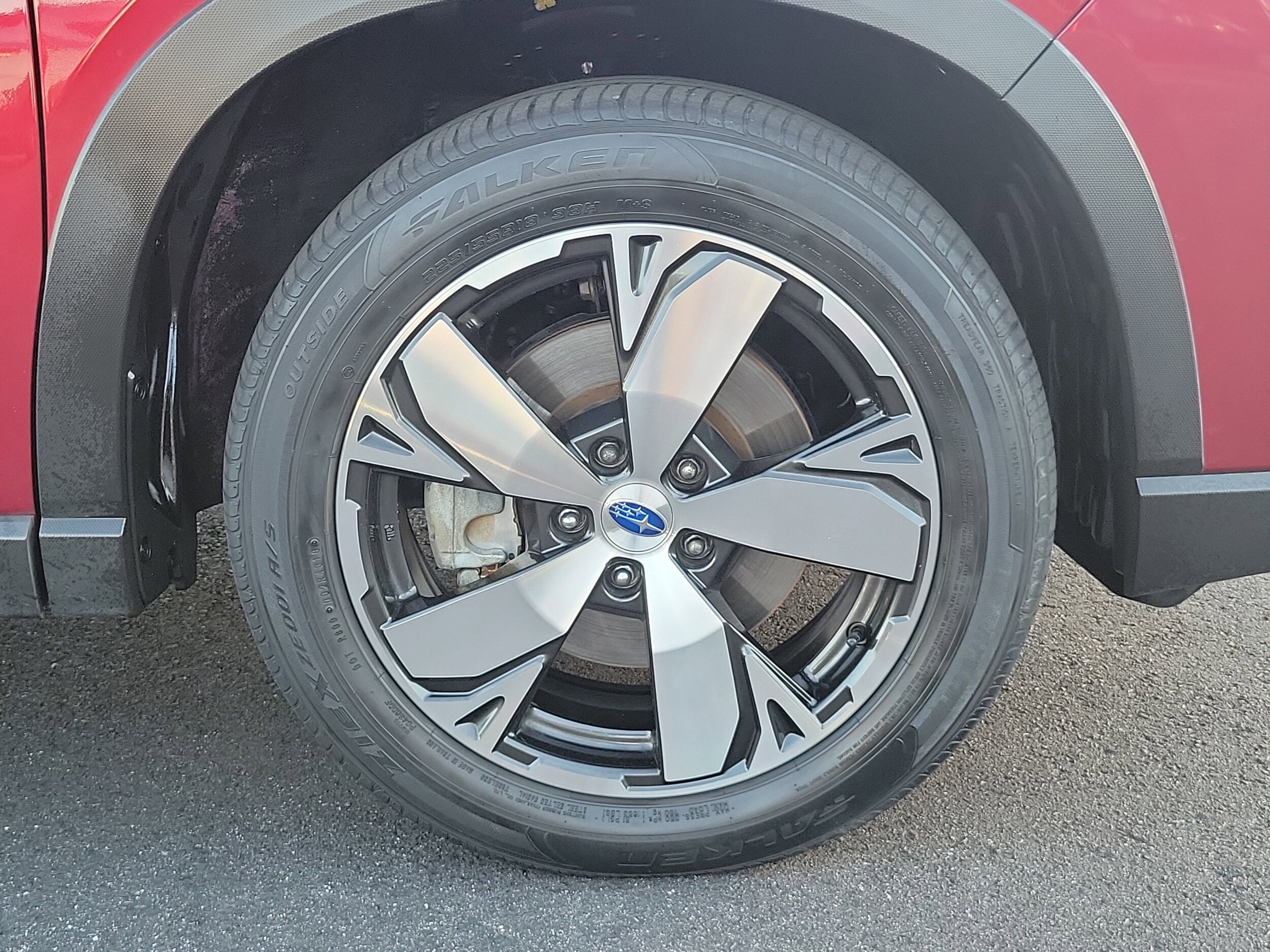 2019 Subaru Forester Touring photo 4