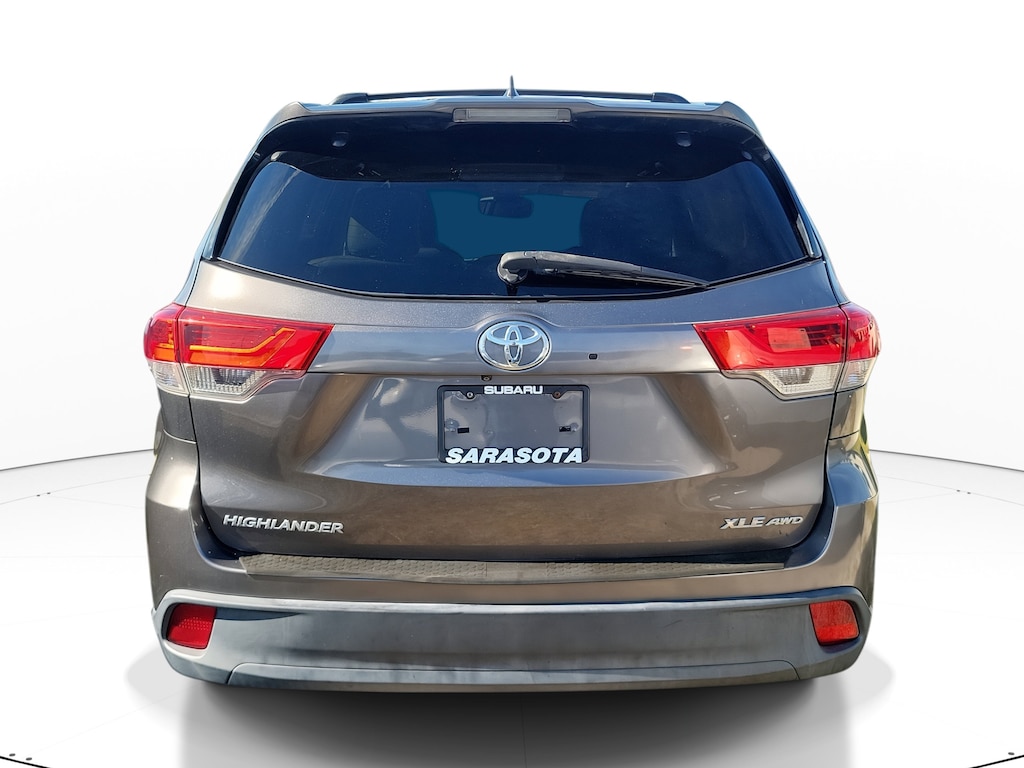 Used 2018 Toyota Highlander XLE V6 SUV