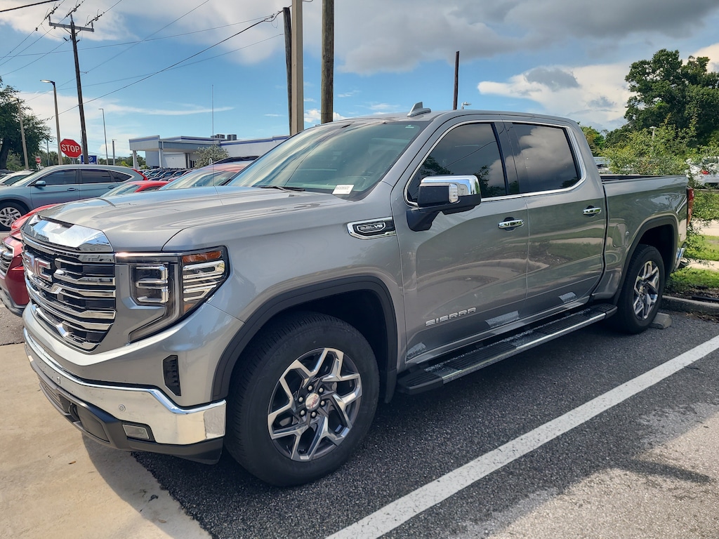 Used 2025 GMC Sierra 1500 SLT Truck Crew Cab