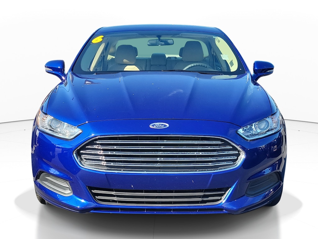 Used 2016 Ford Fusion SE Sedan