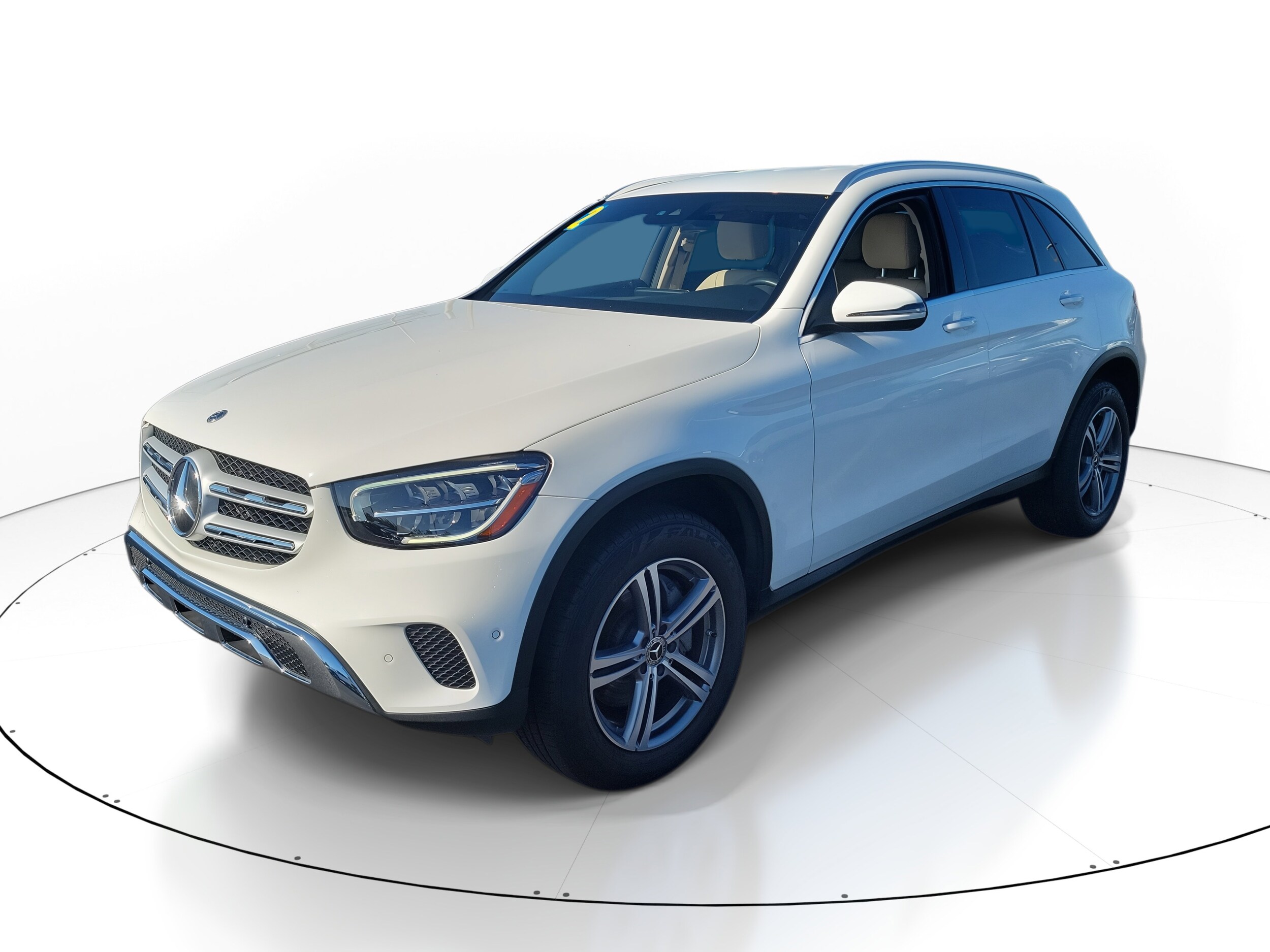 2022 Mercedes Benz GLC 300 photo 2