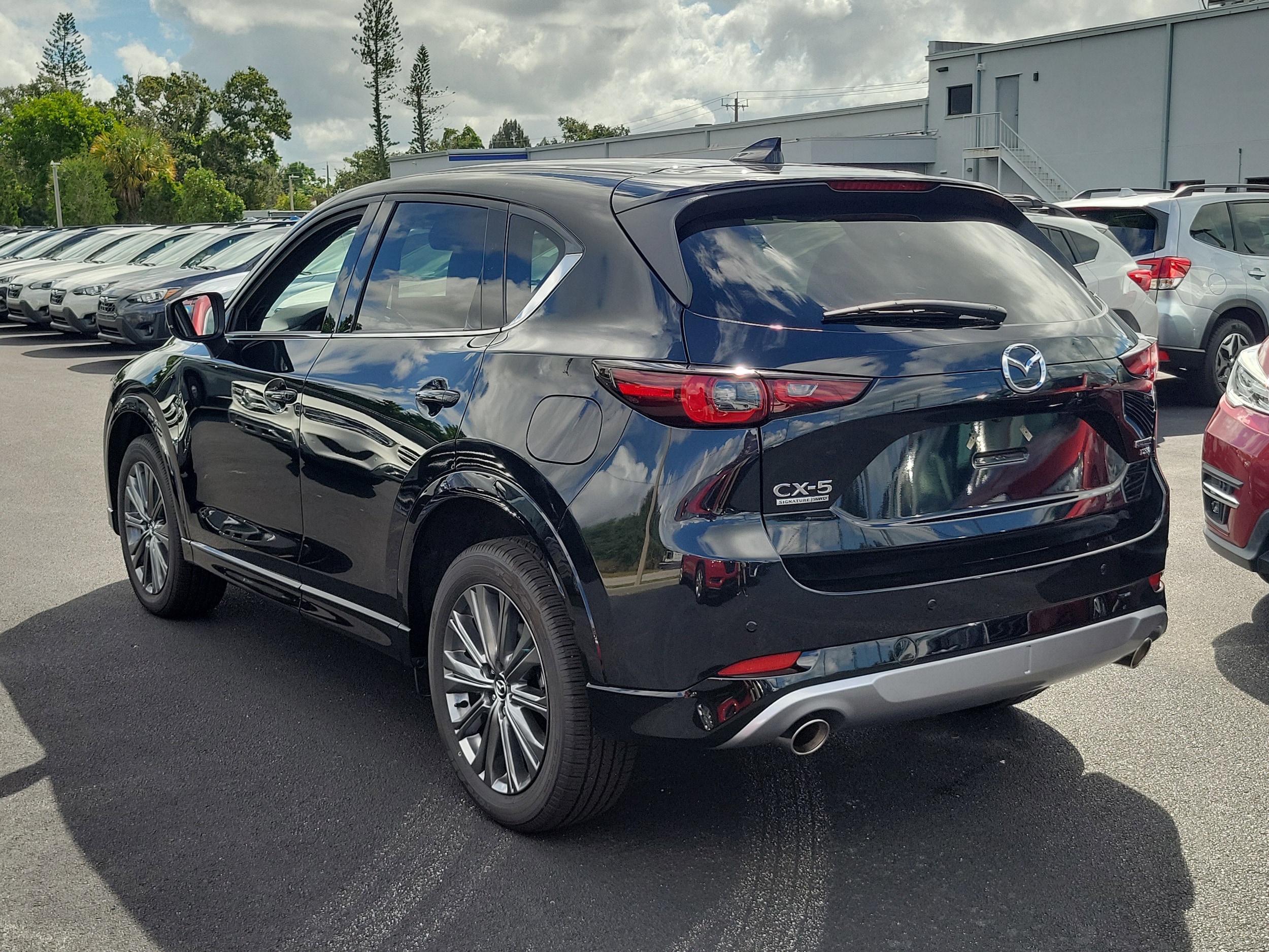 2025 Mazda CX-5 2.5 Turbo Signature photo 4