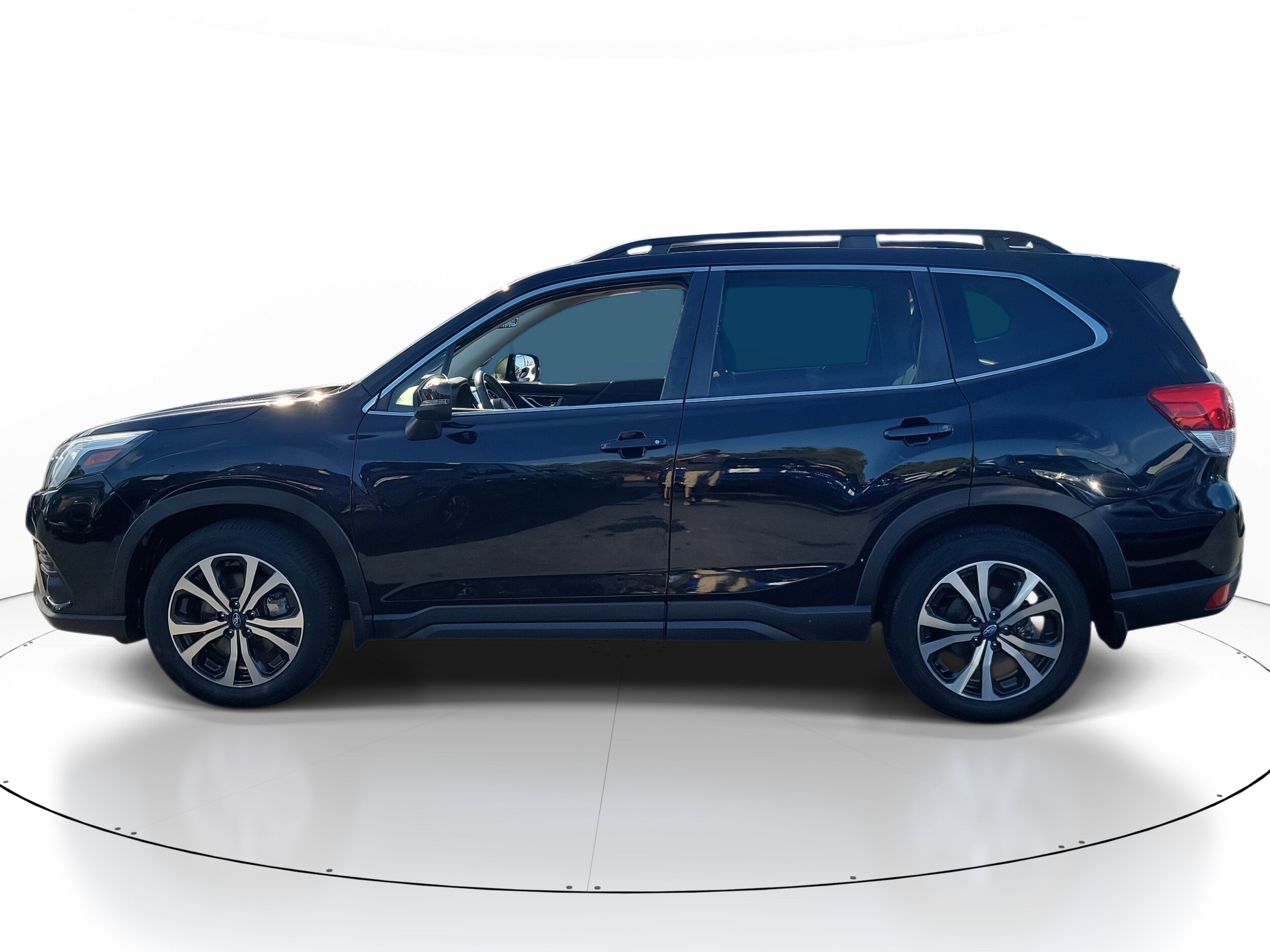 2022 Subaru Forester Limited photo 2
