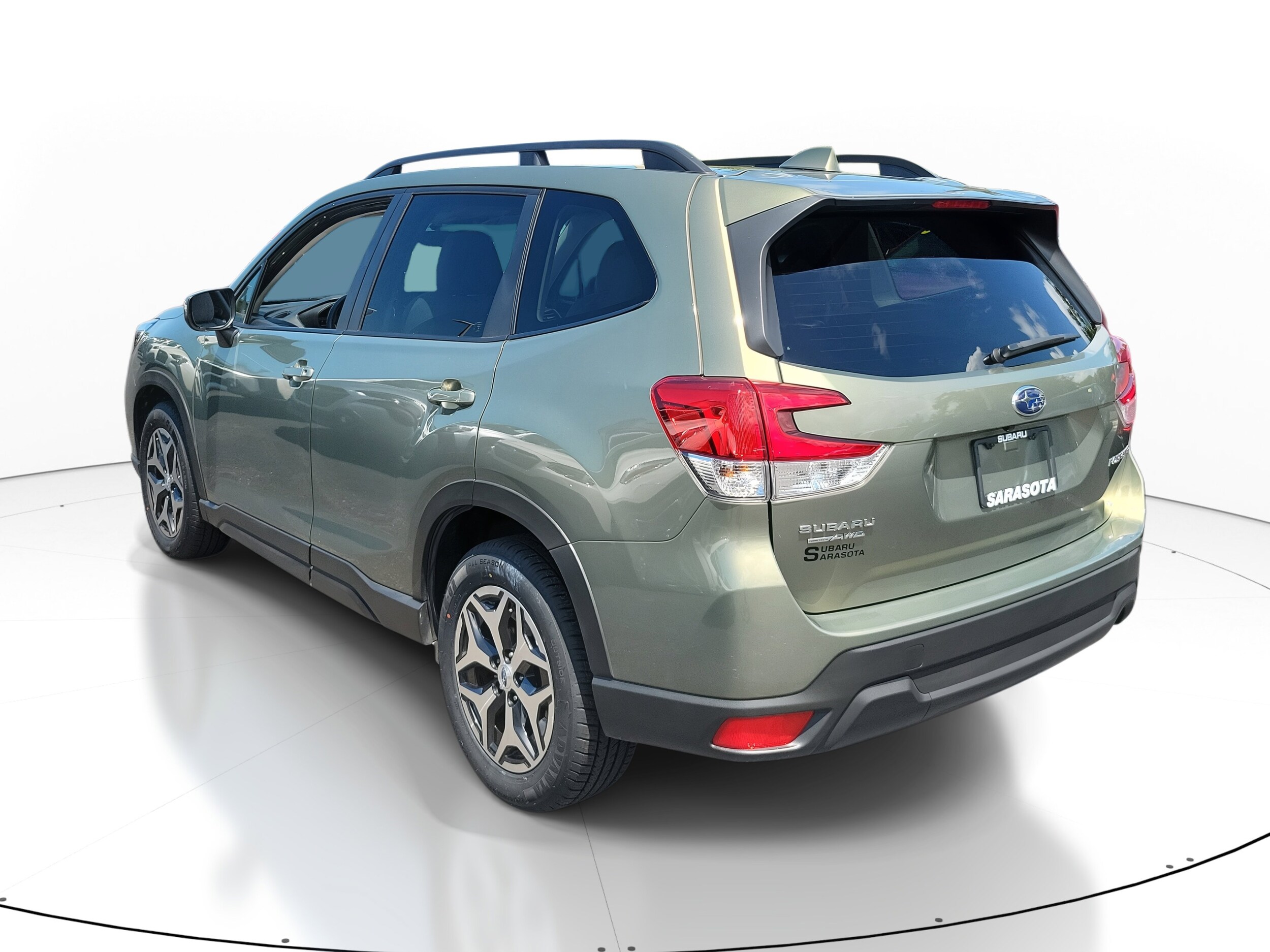 2021 Subaru Forester Premium photo 3